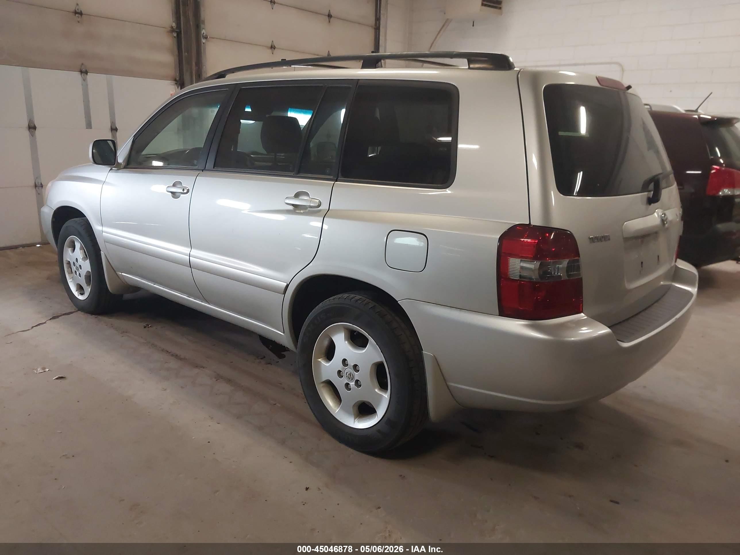 TOYOTA HIGHLANDER image 3
