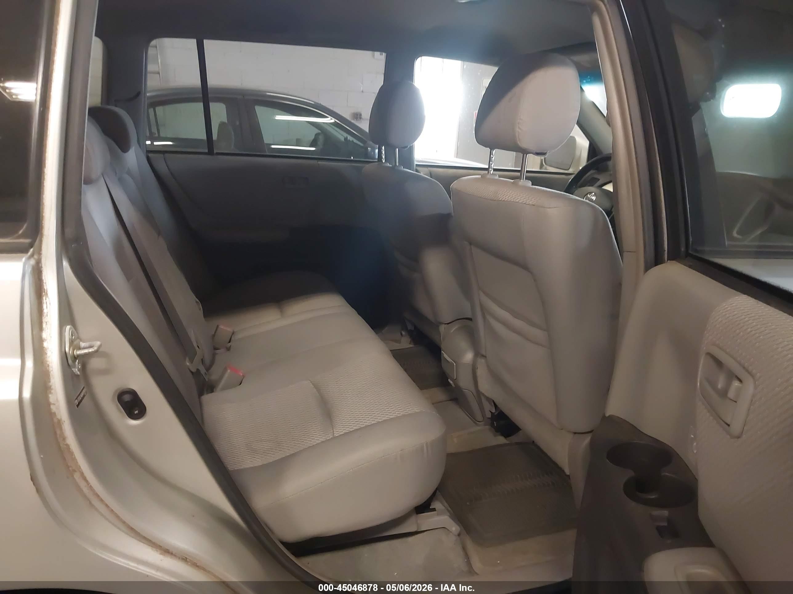 TOYOTA HIGHLANDER image 8
