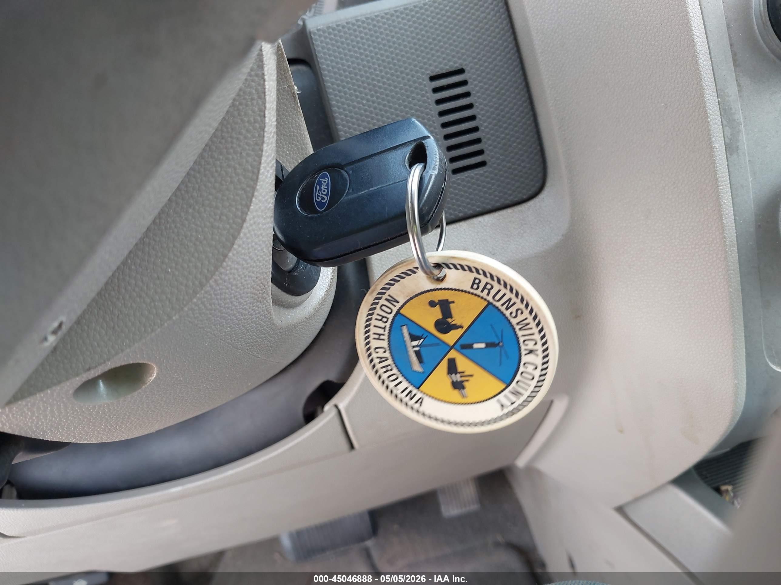 FORD ESCAPE image 11