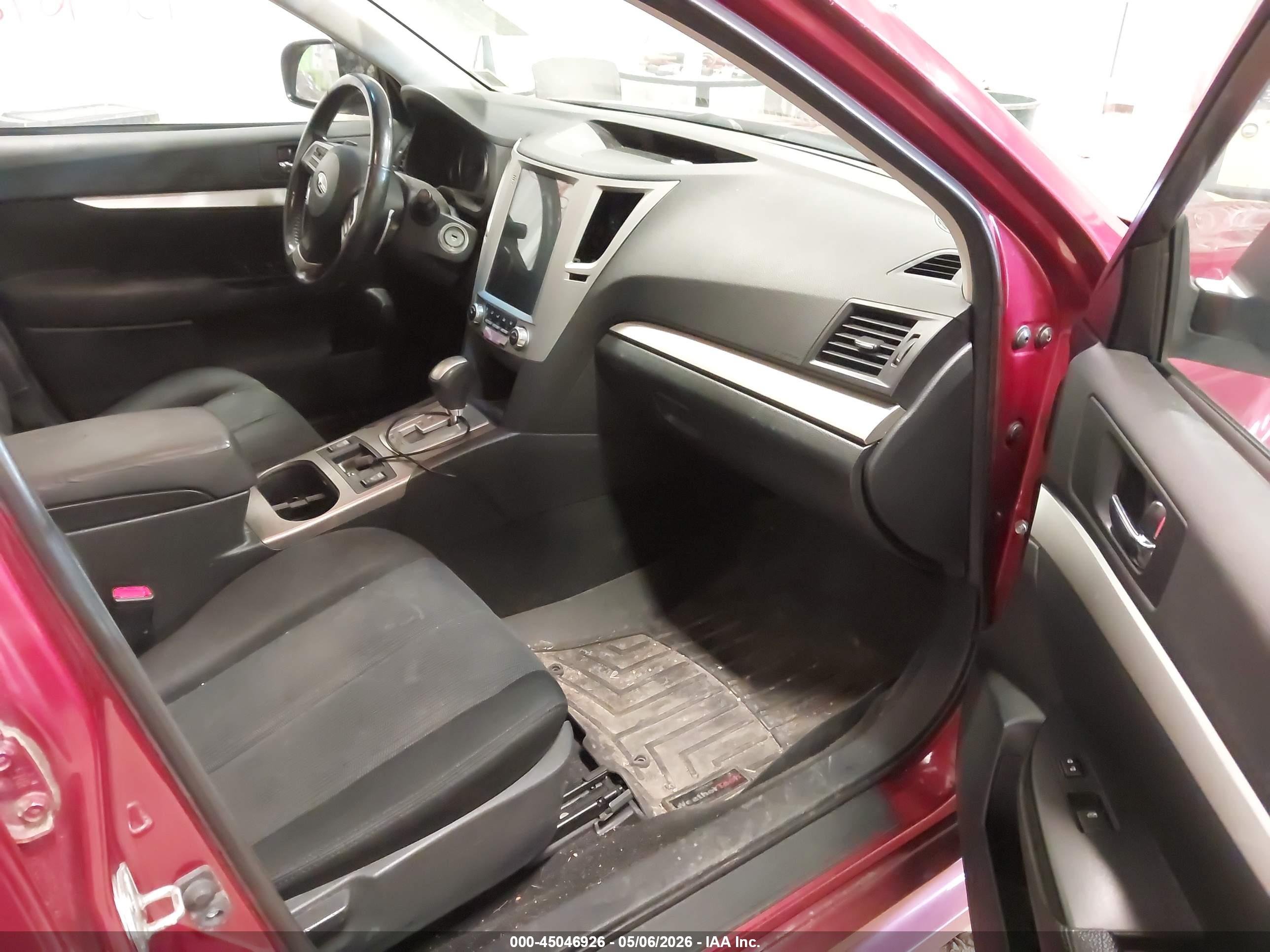 SUBARU LEGACY image 5