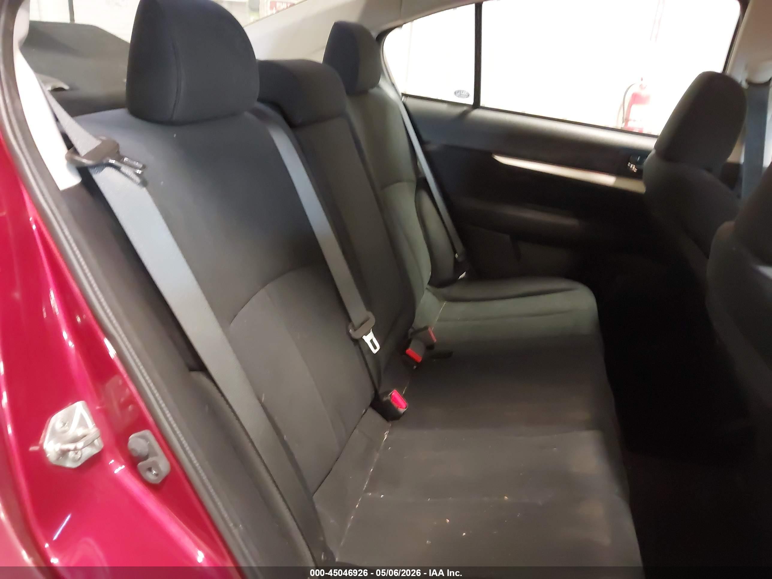 SUBARU LEGACY image 8