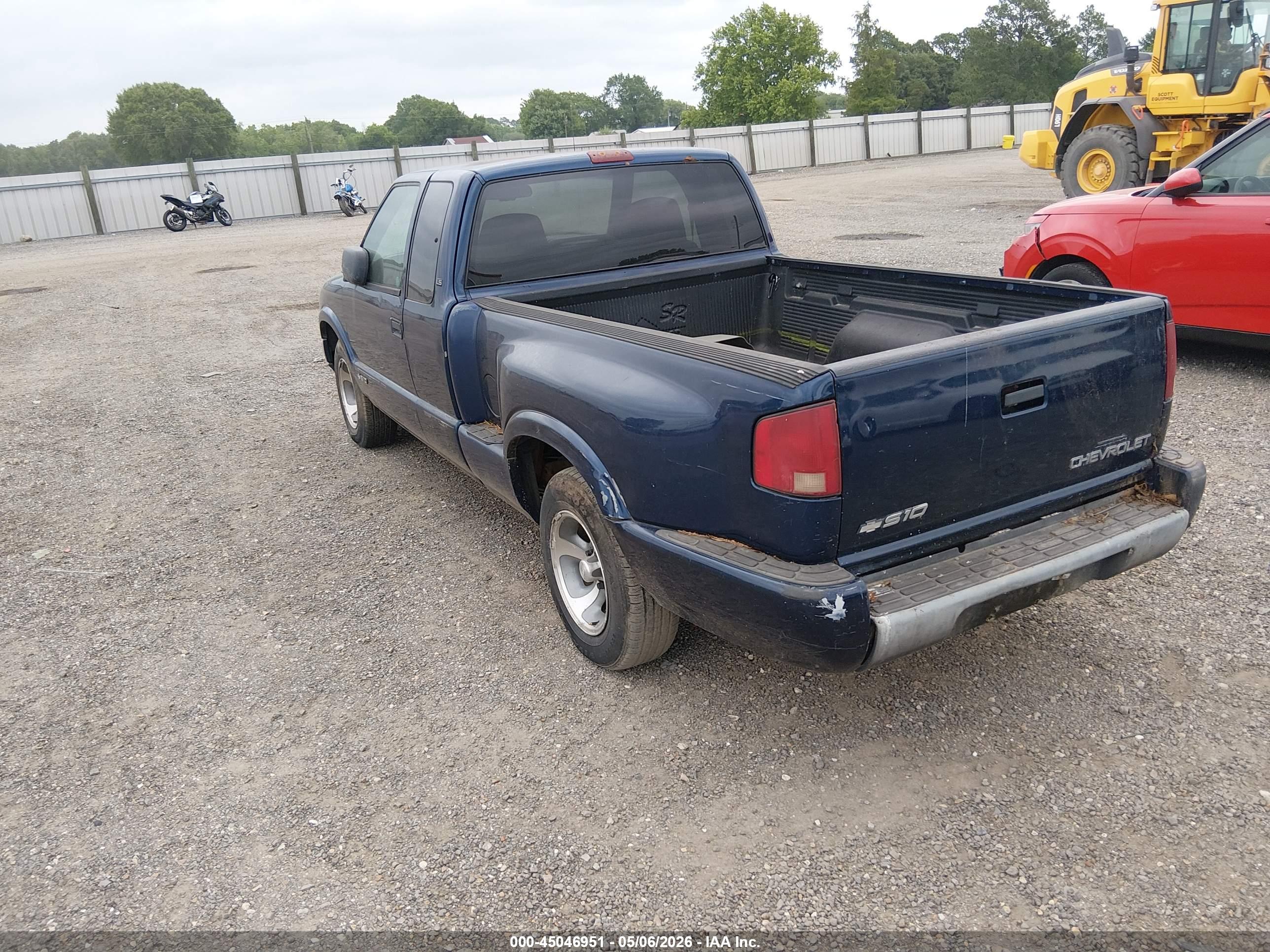 CHEVROLET S-10 image 3