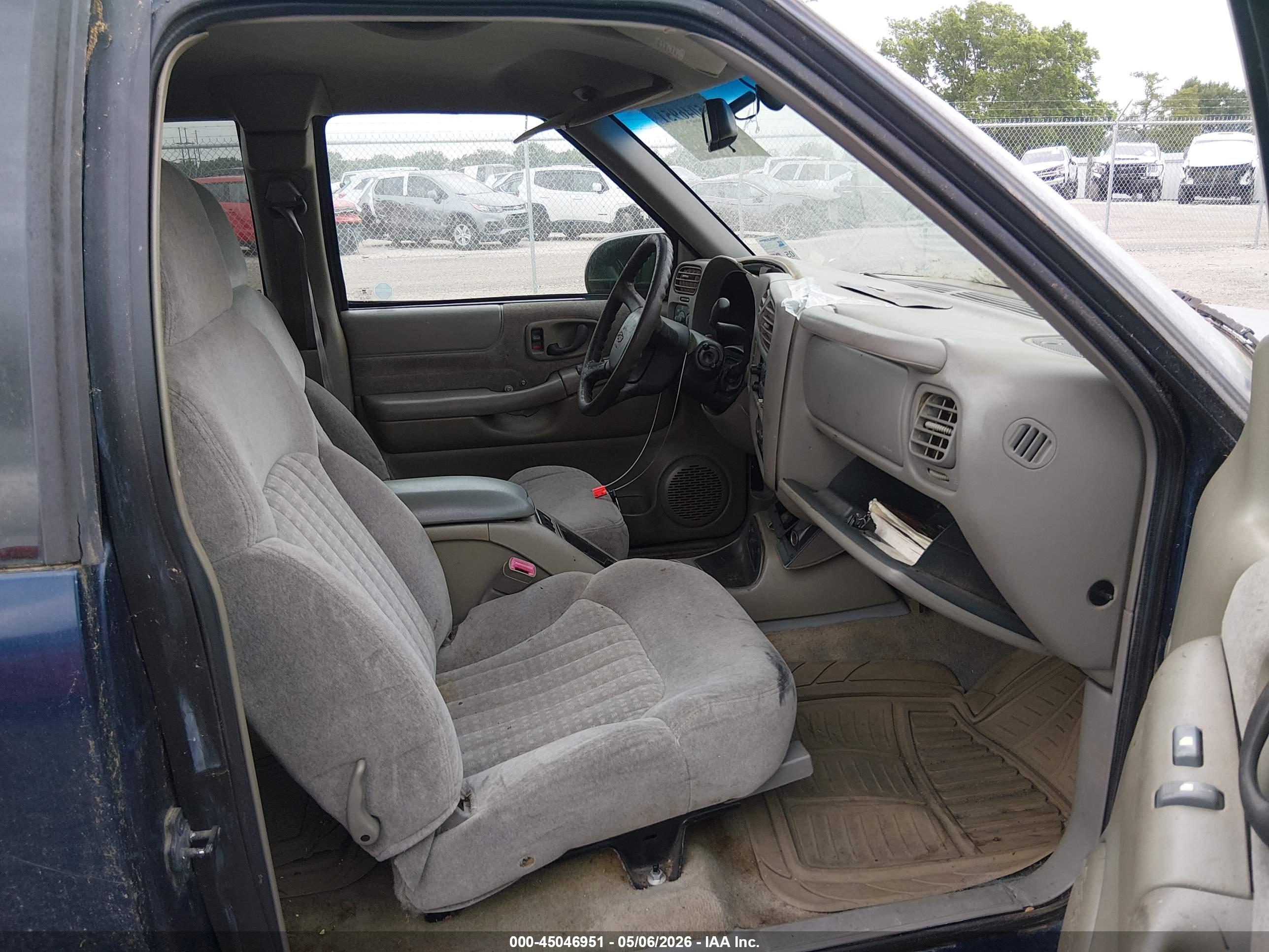 CHEVROLET S-10 image 5