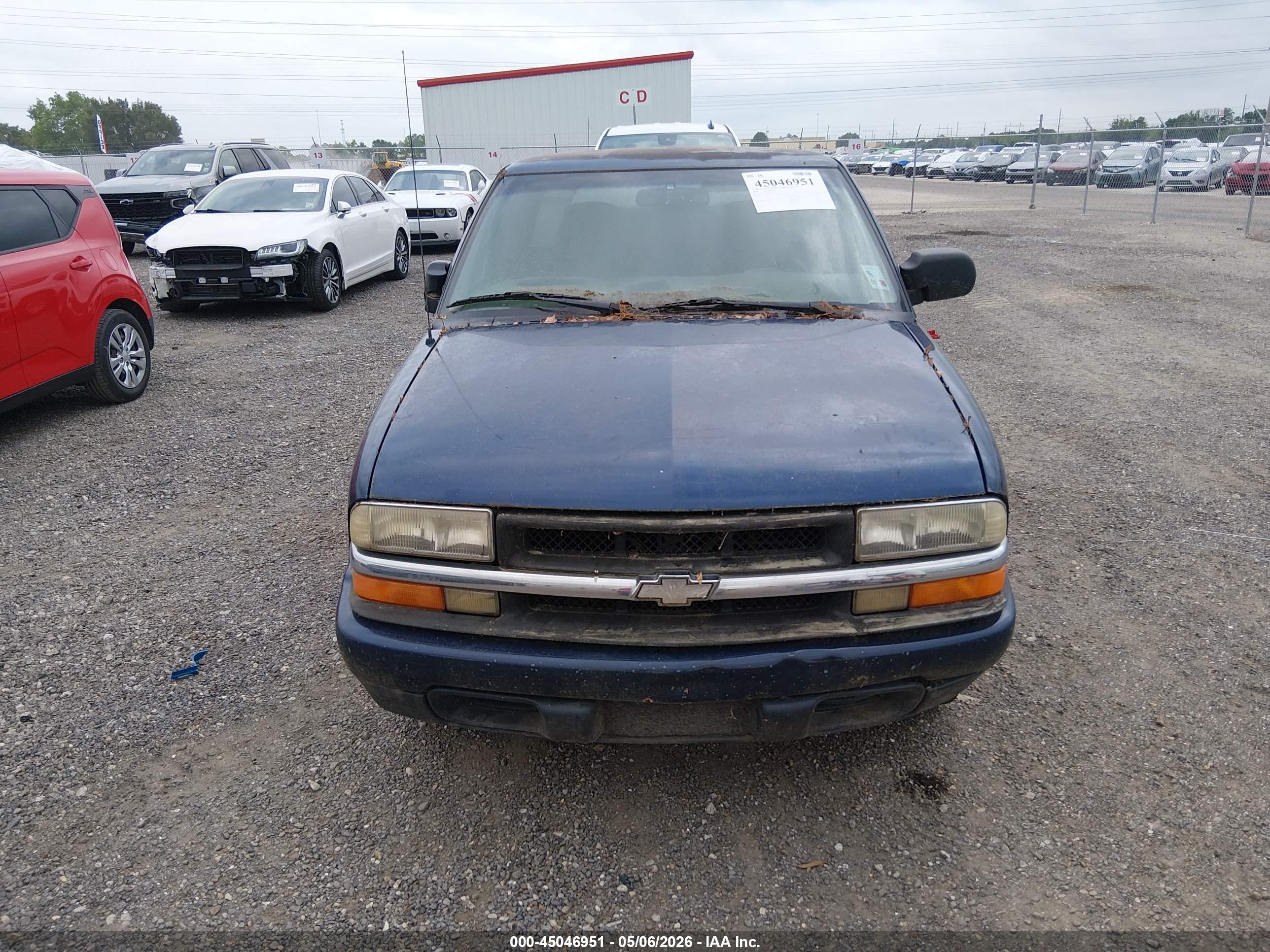 CHEVROLET S-10 image 6