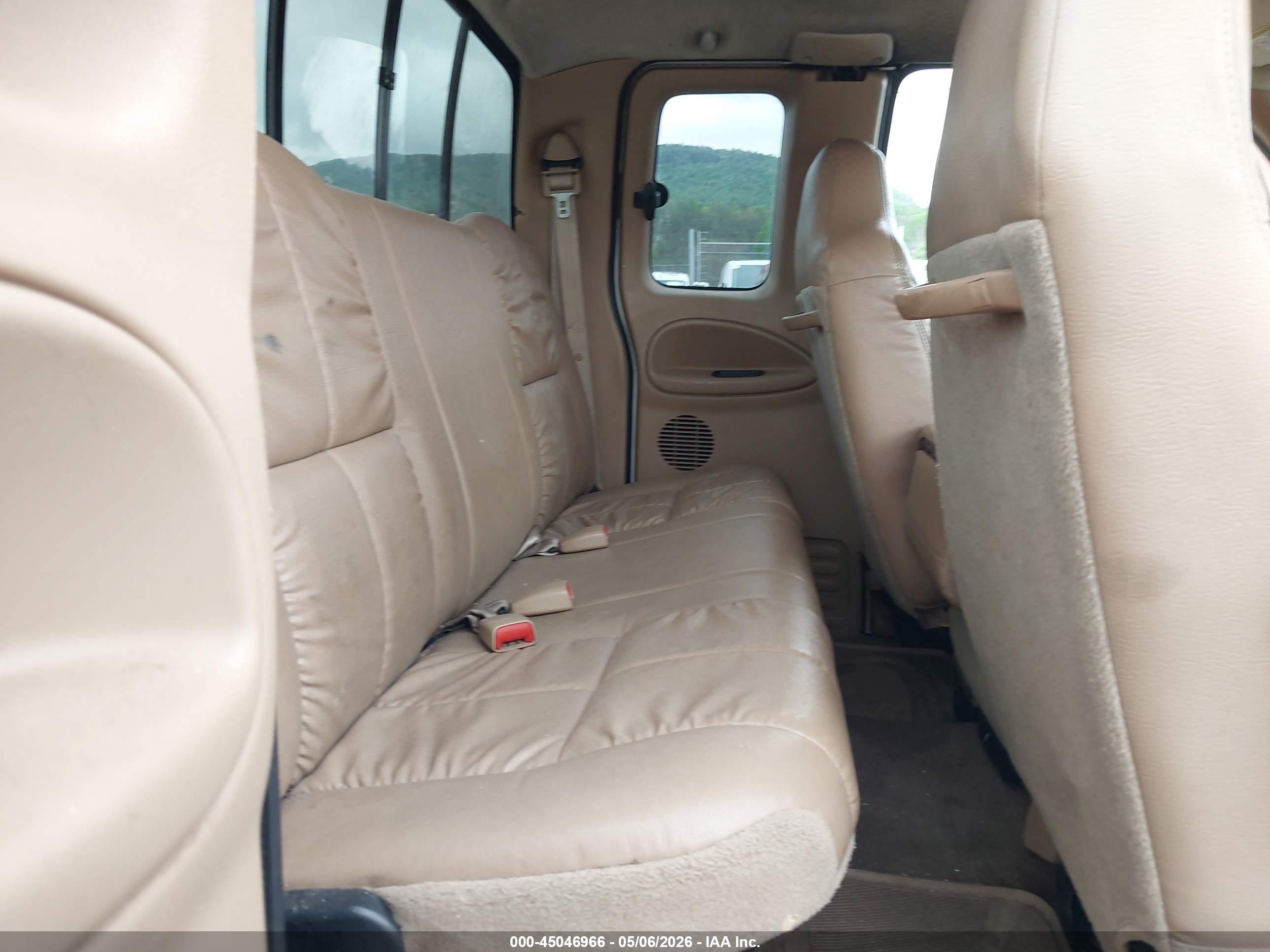 DODGE RAM image 8