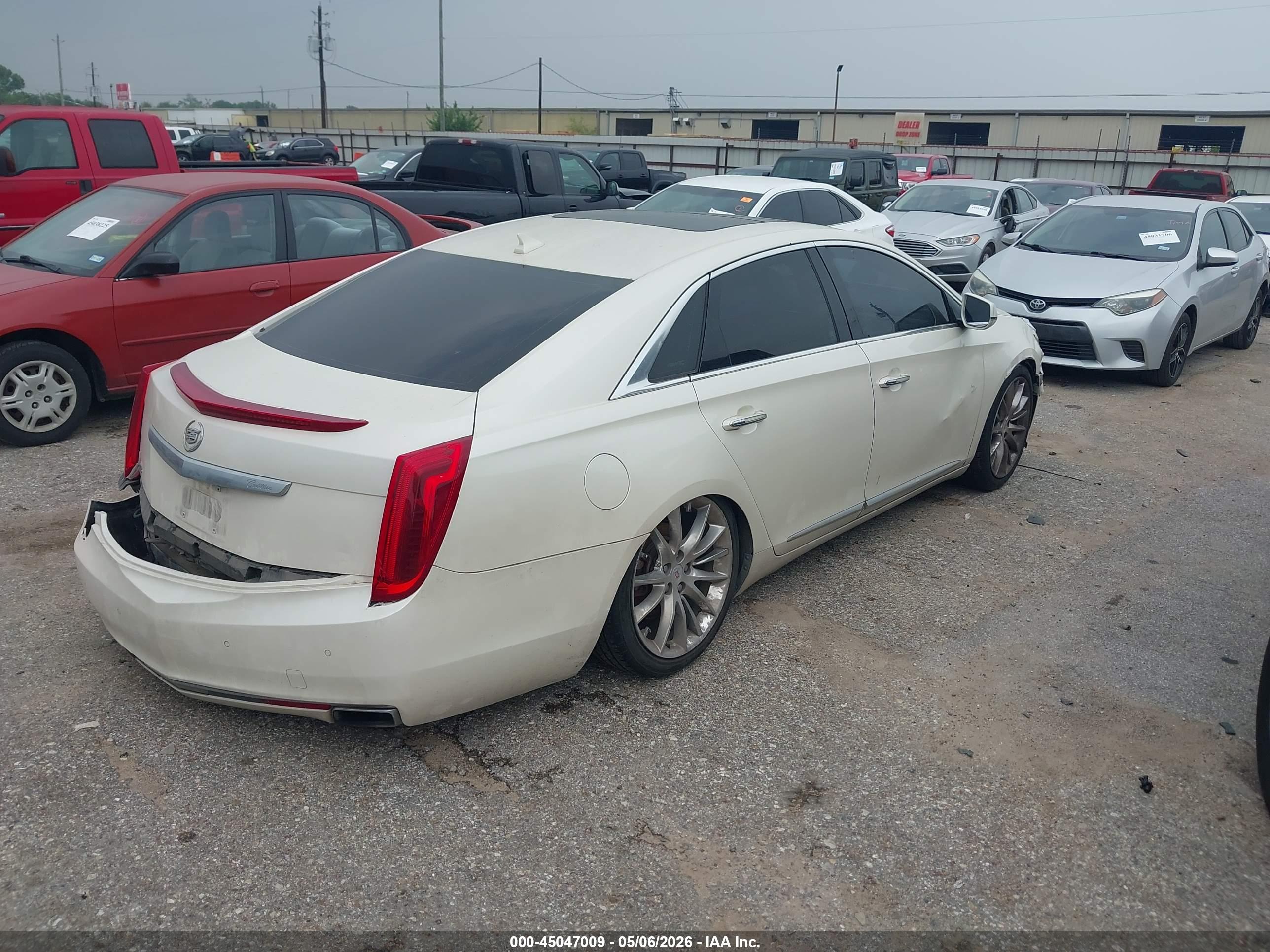 CADILLAC XTS image 4