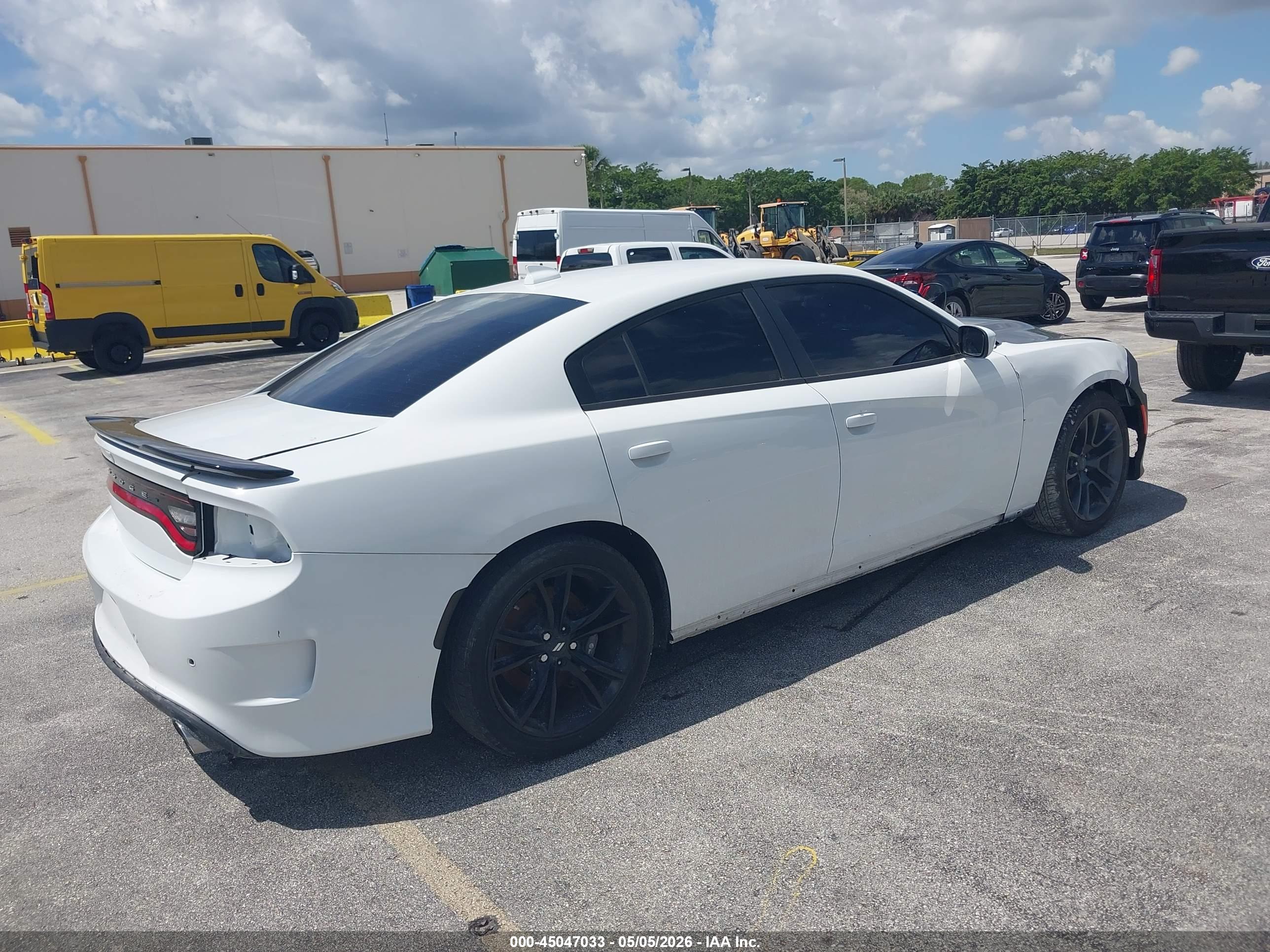 DODGE CHARGER image 4