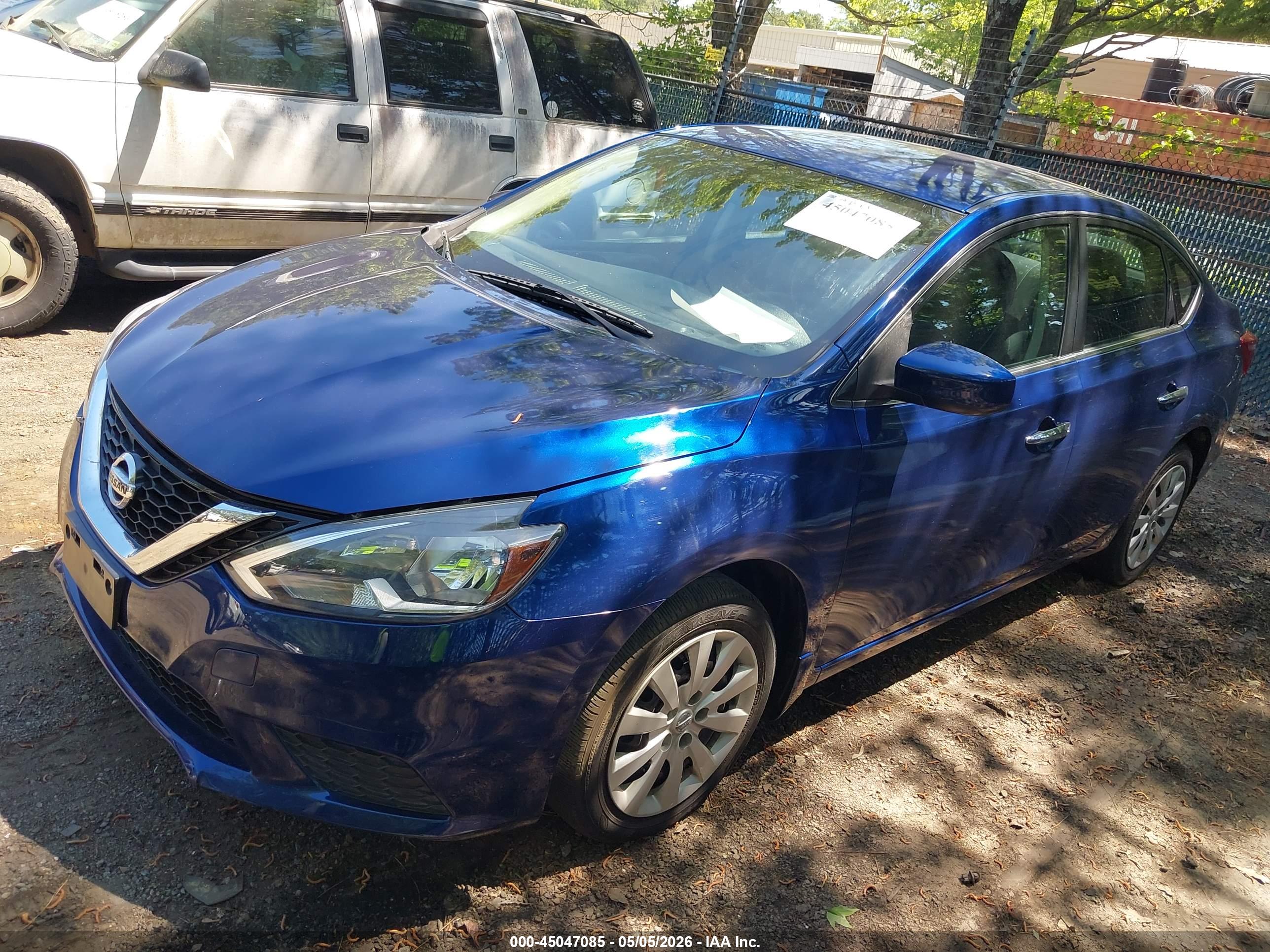 NISSAN SENTRA image 2