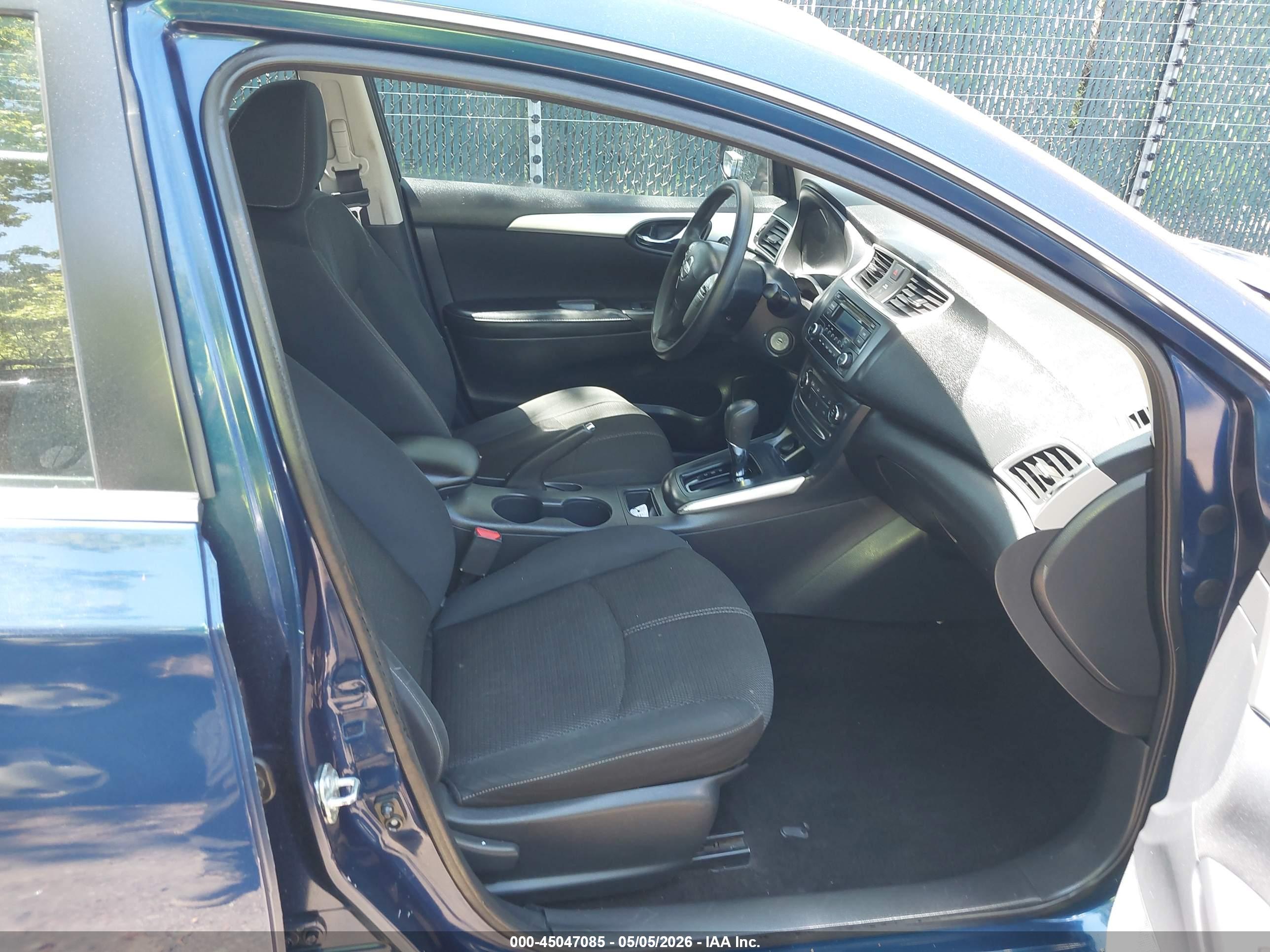 NISSAN SENTRA image 5