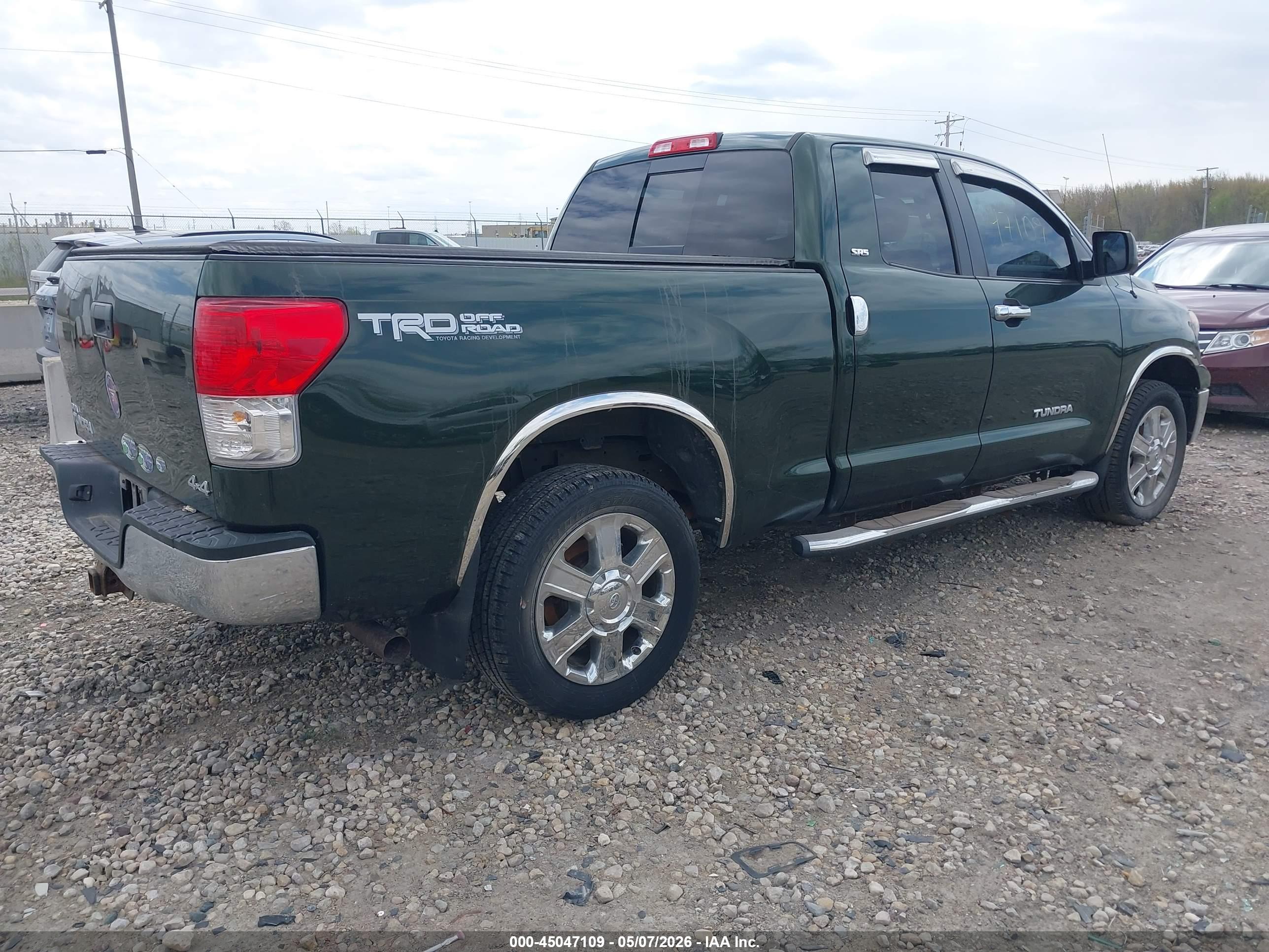 TOYOTA TUNDRA image 4