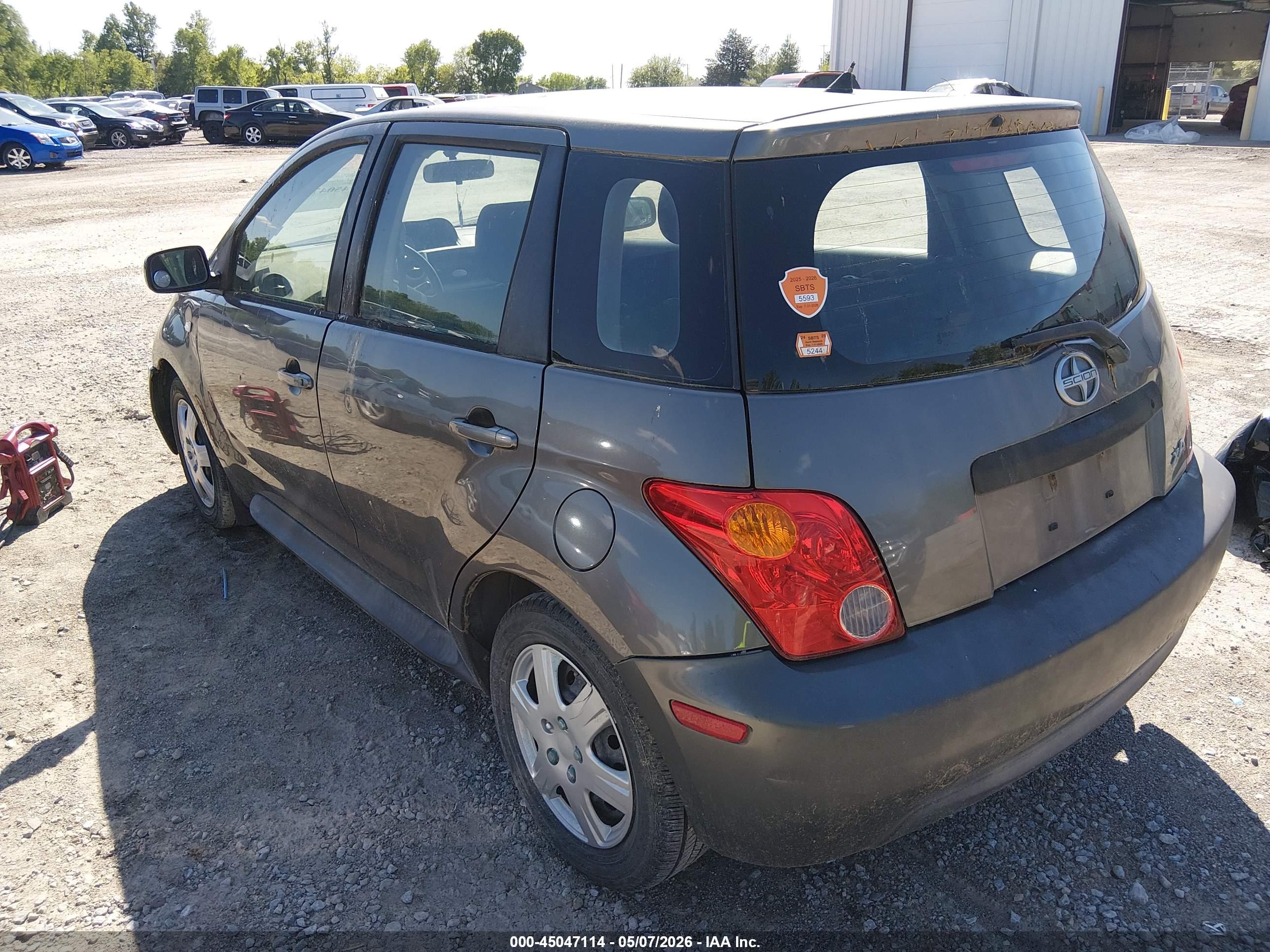 SCION XA image 3
