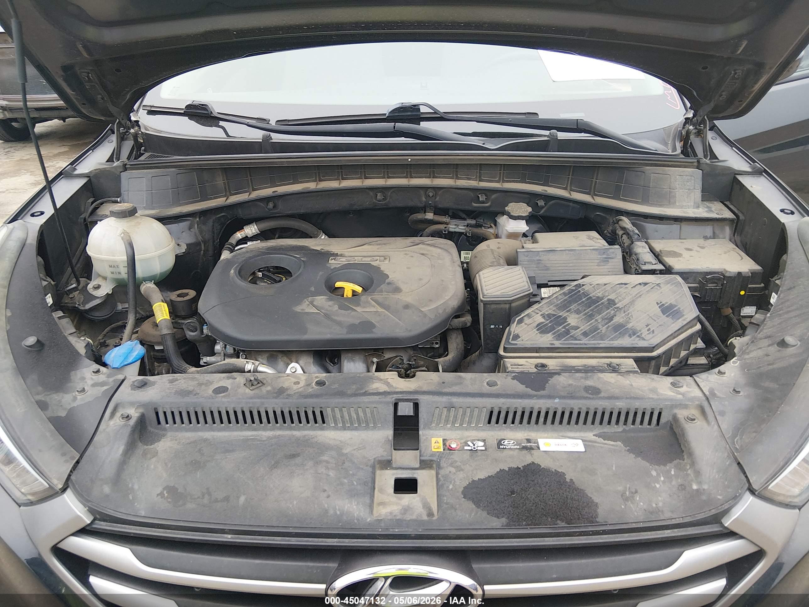 HYUNDAI TUCSON image 10