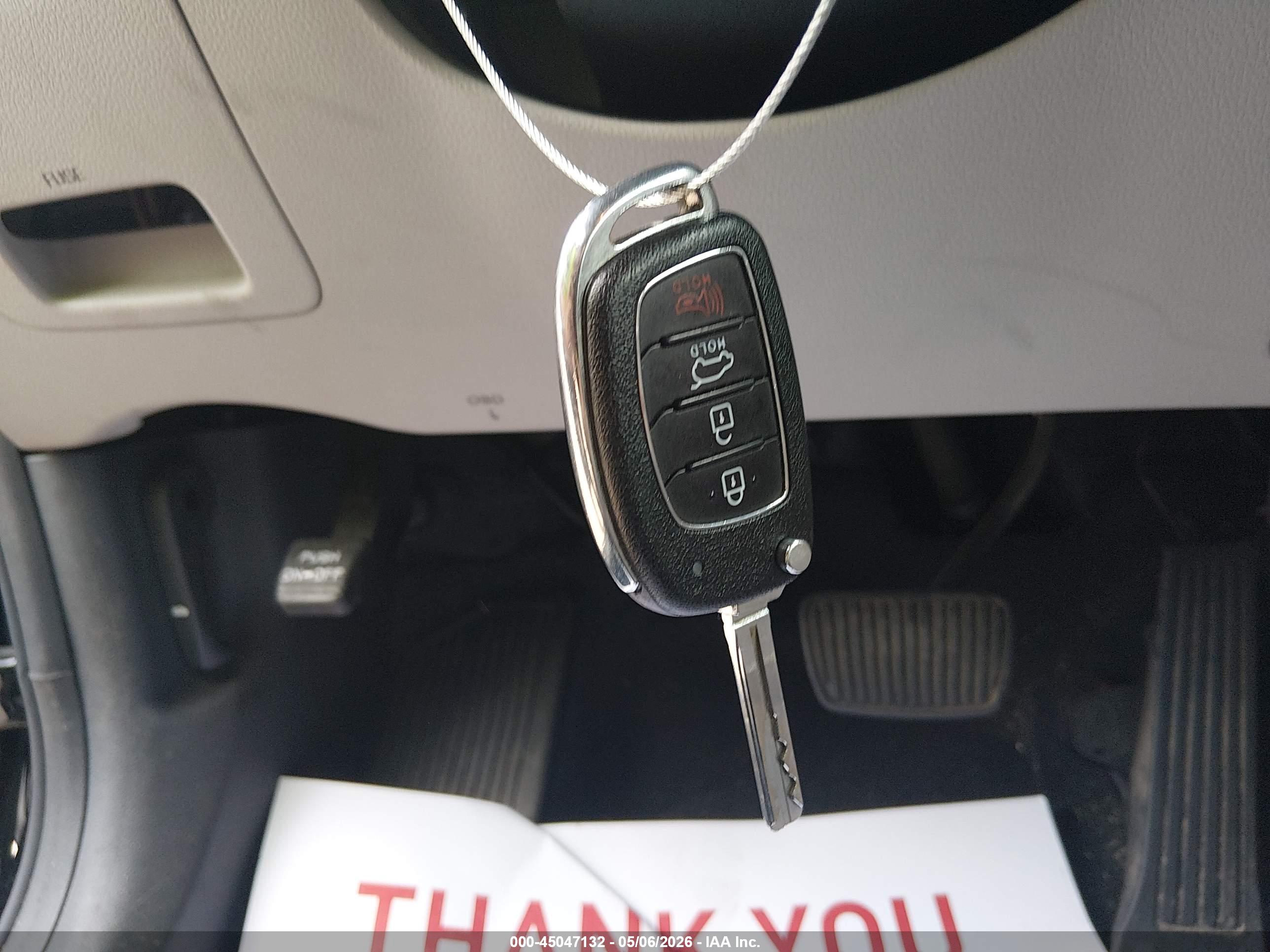 HYUNDAI TUCSON image 11