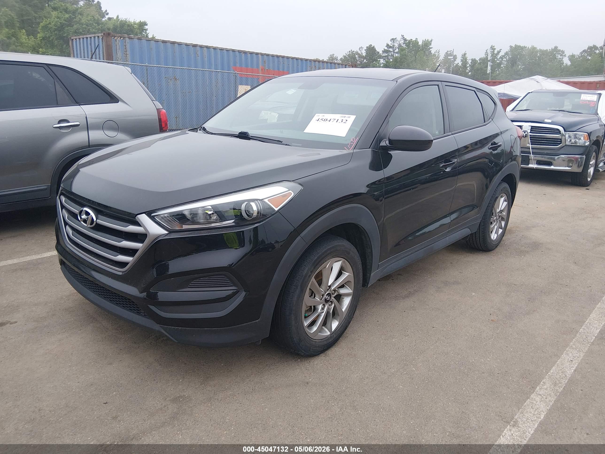 HYUNDAI TUCSON image 2