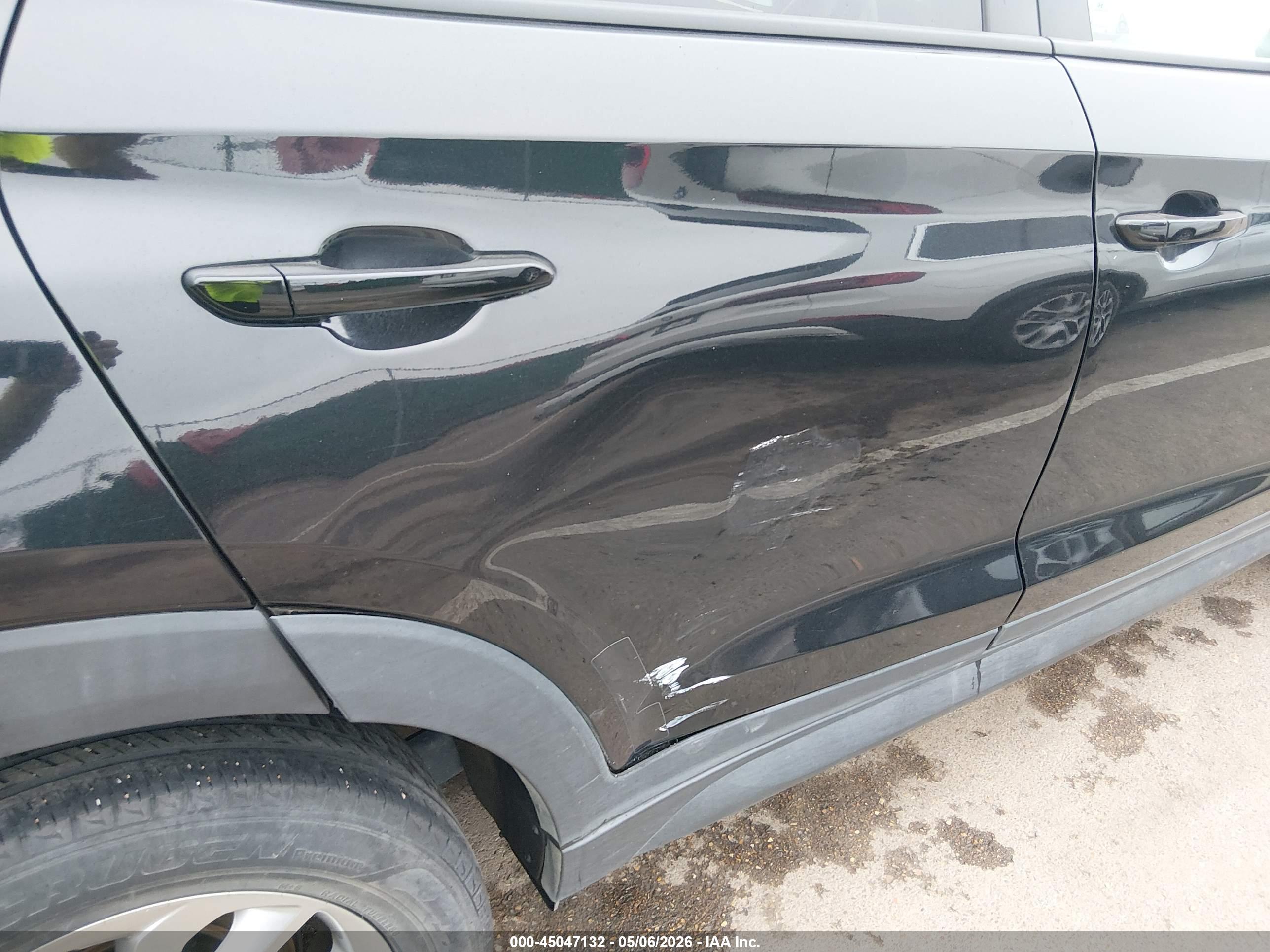 HYUNDAI TUCSON image 6