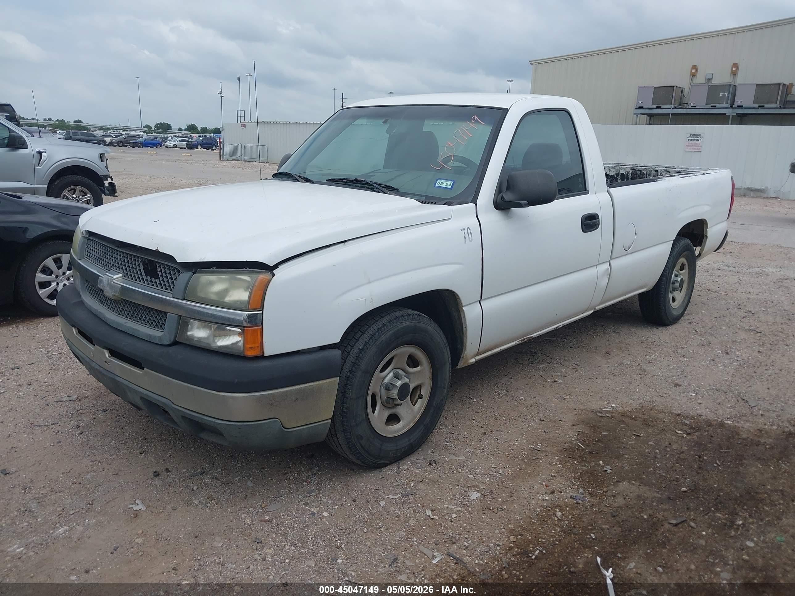 CHEVROLET SILVERADO image 2