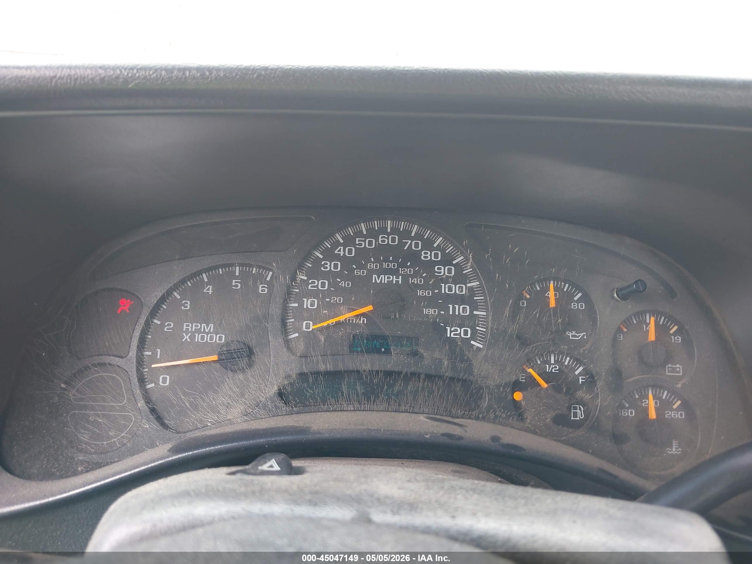 CHEVROLET SILVERADO image 7