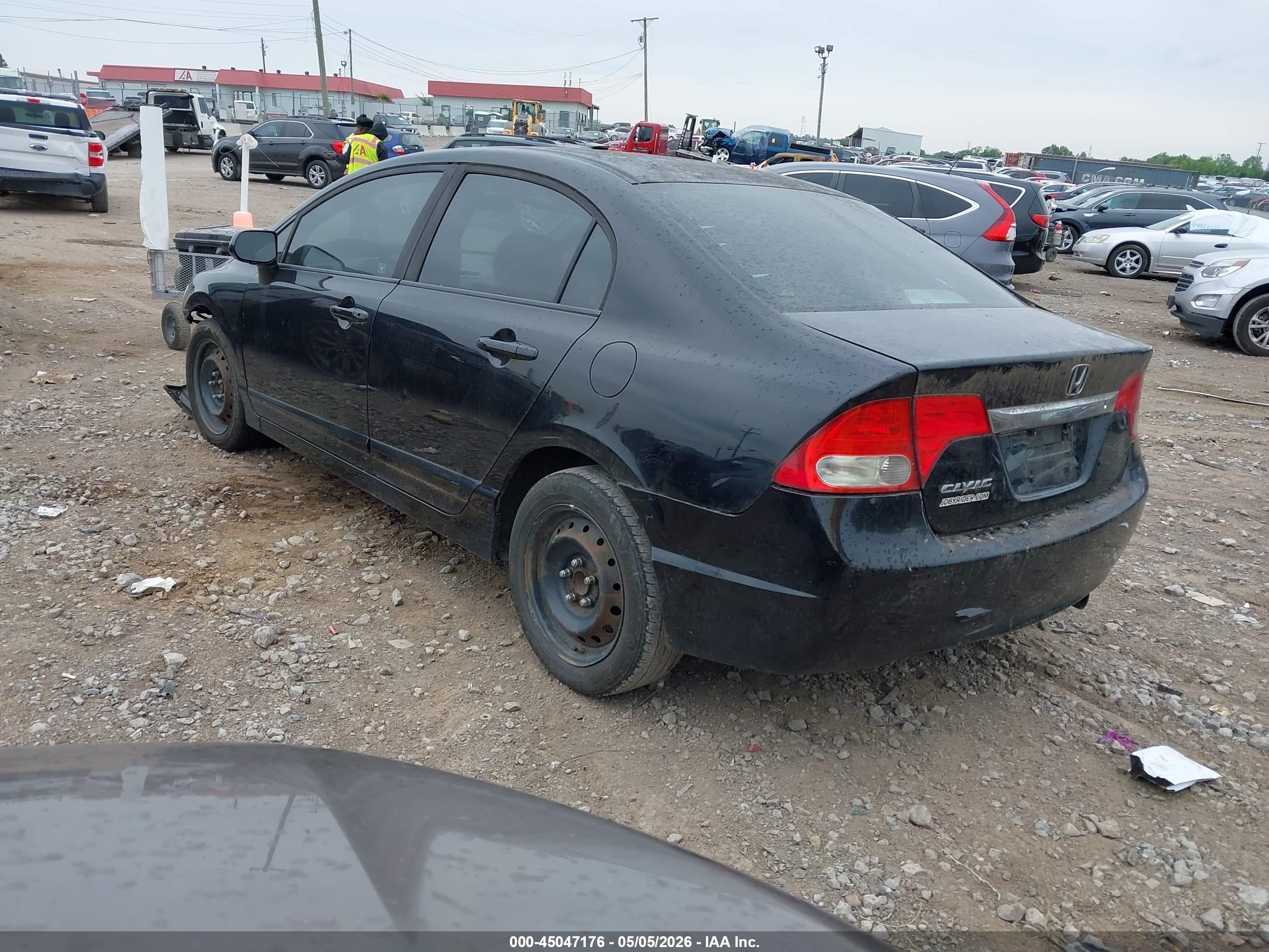 HONDA CIVIC image 3