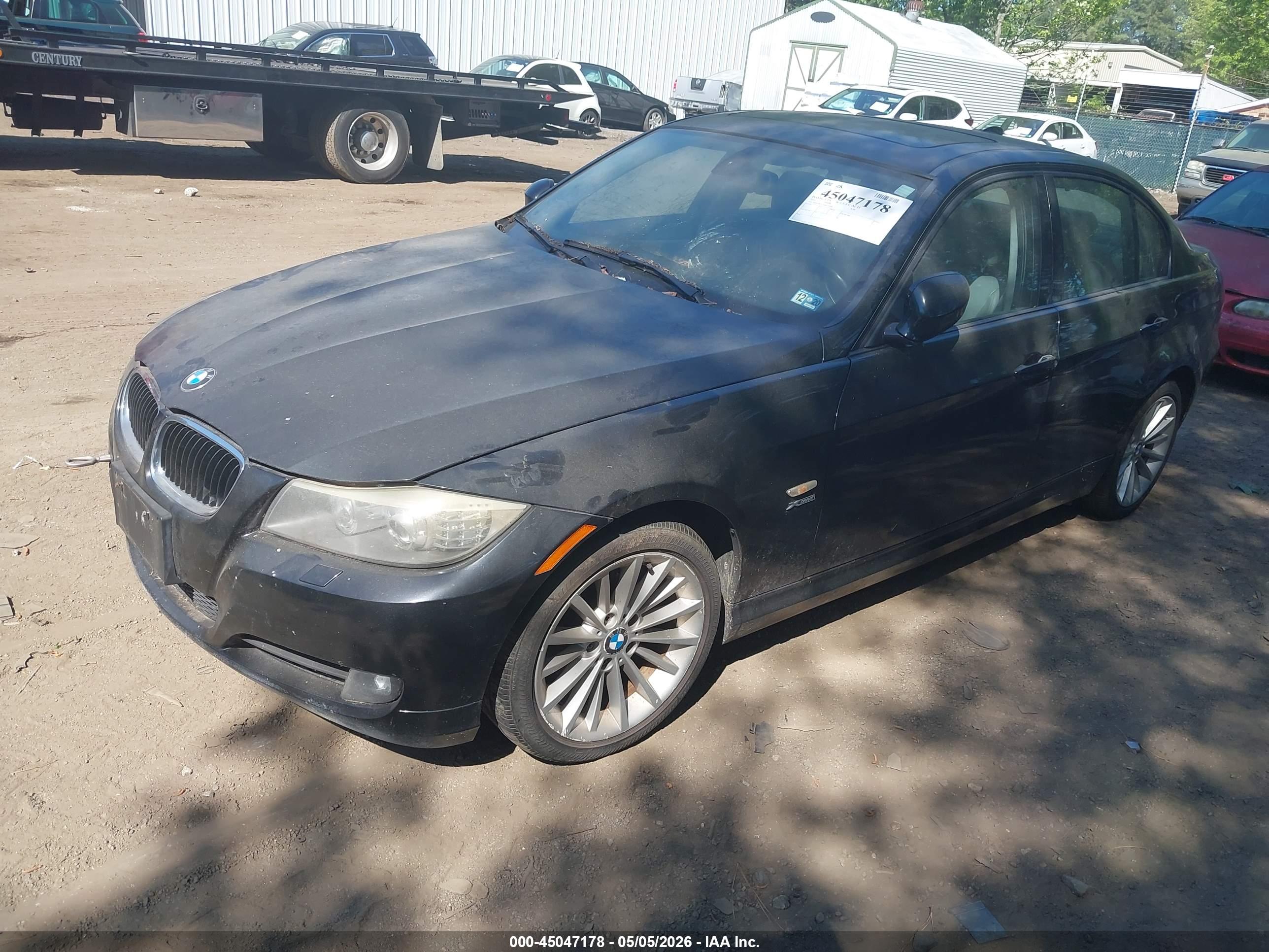 BMW 328I image 2