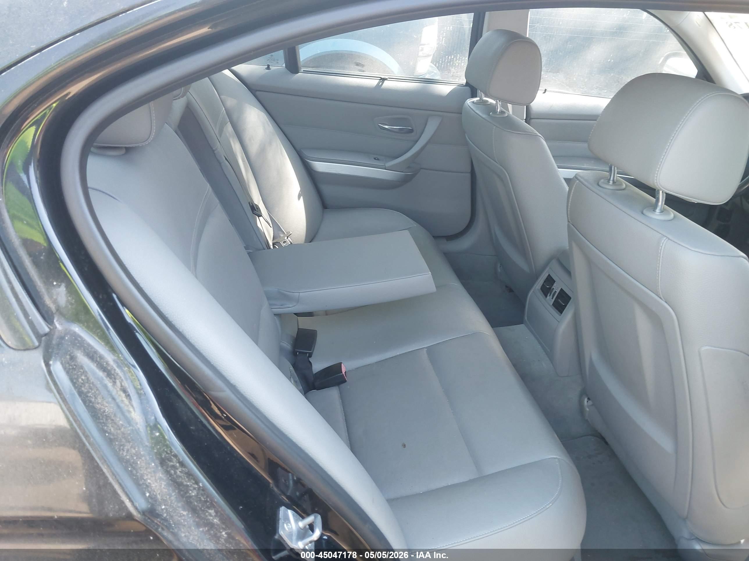 BMW 328I image 8