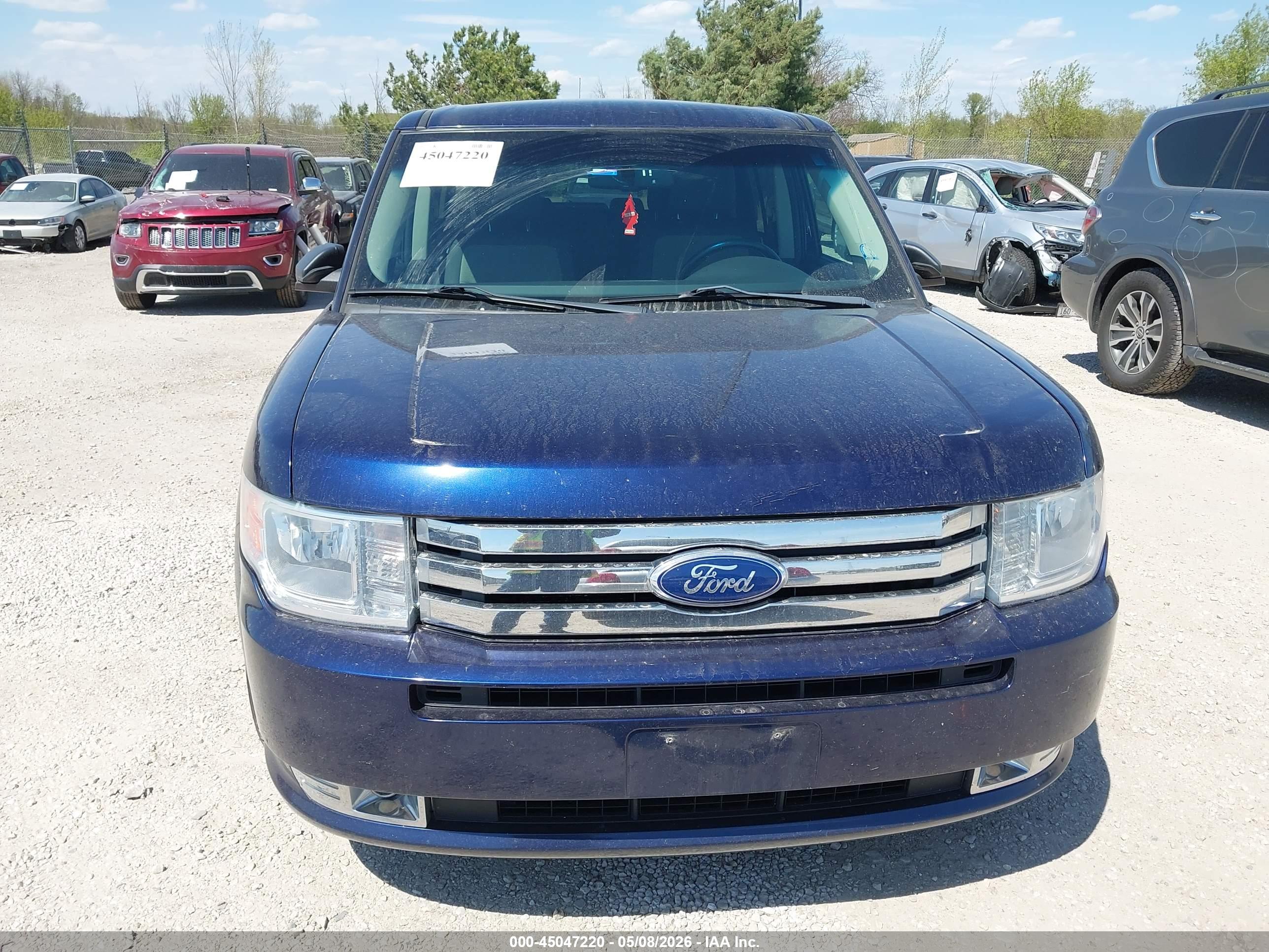 FORD FLEX image 6