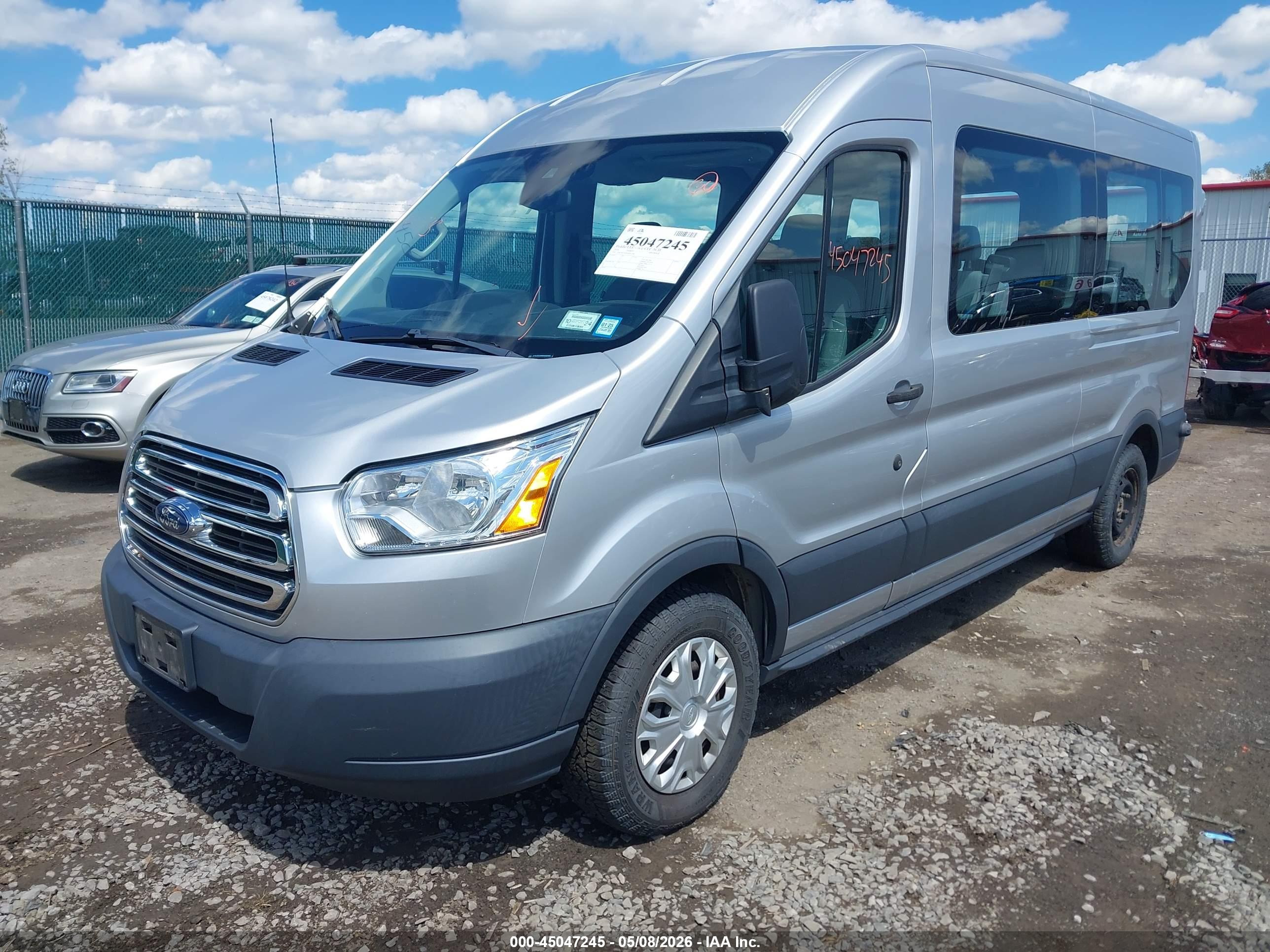 FORD TRANSIT image 2