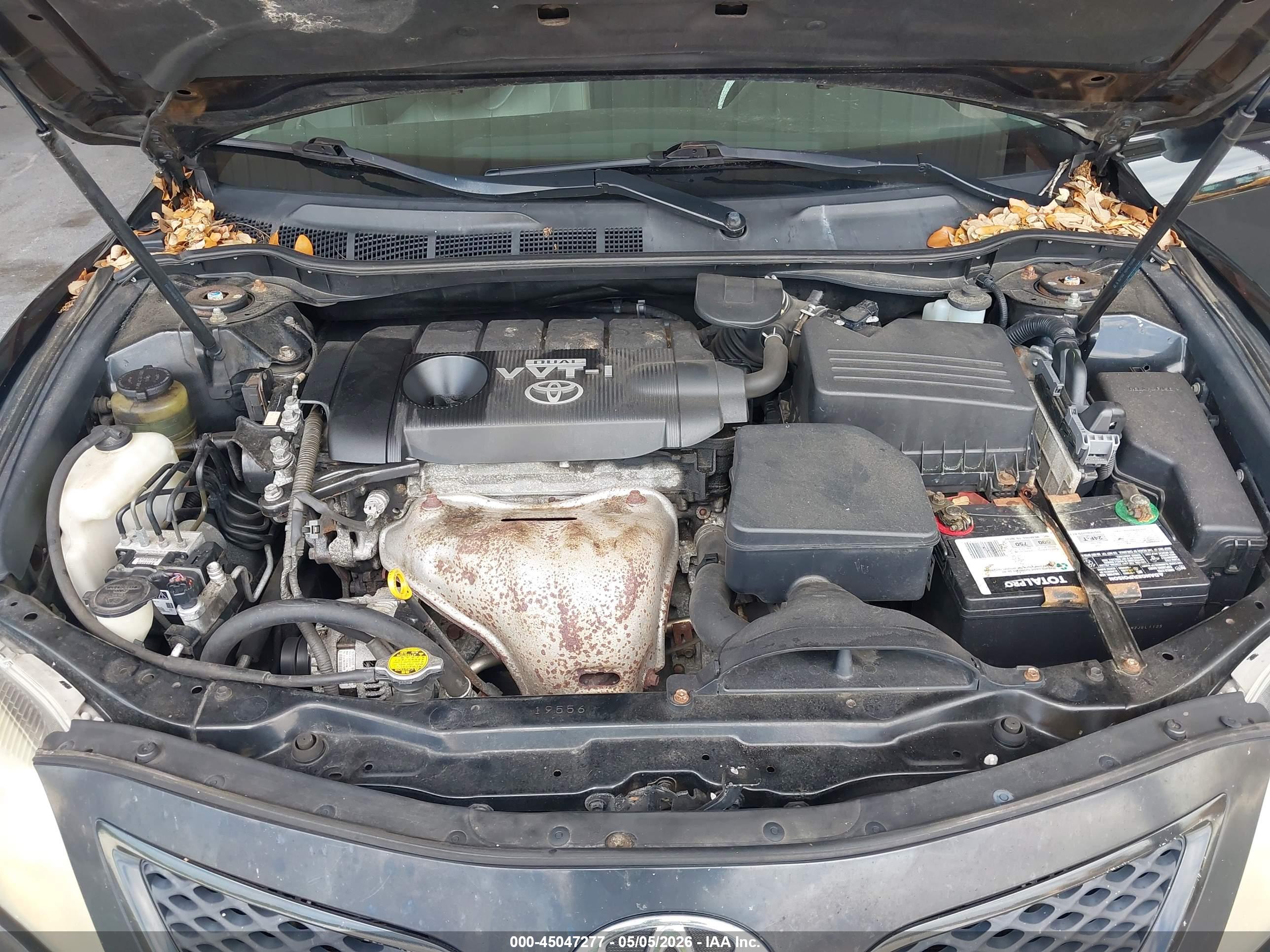 TOYOTA CAMRY image 10