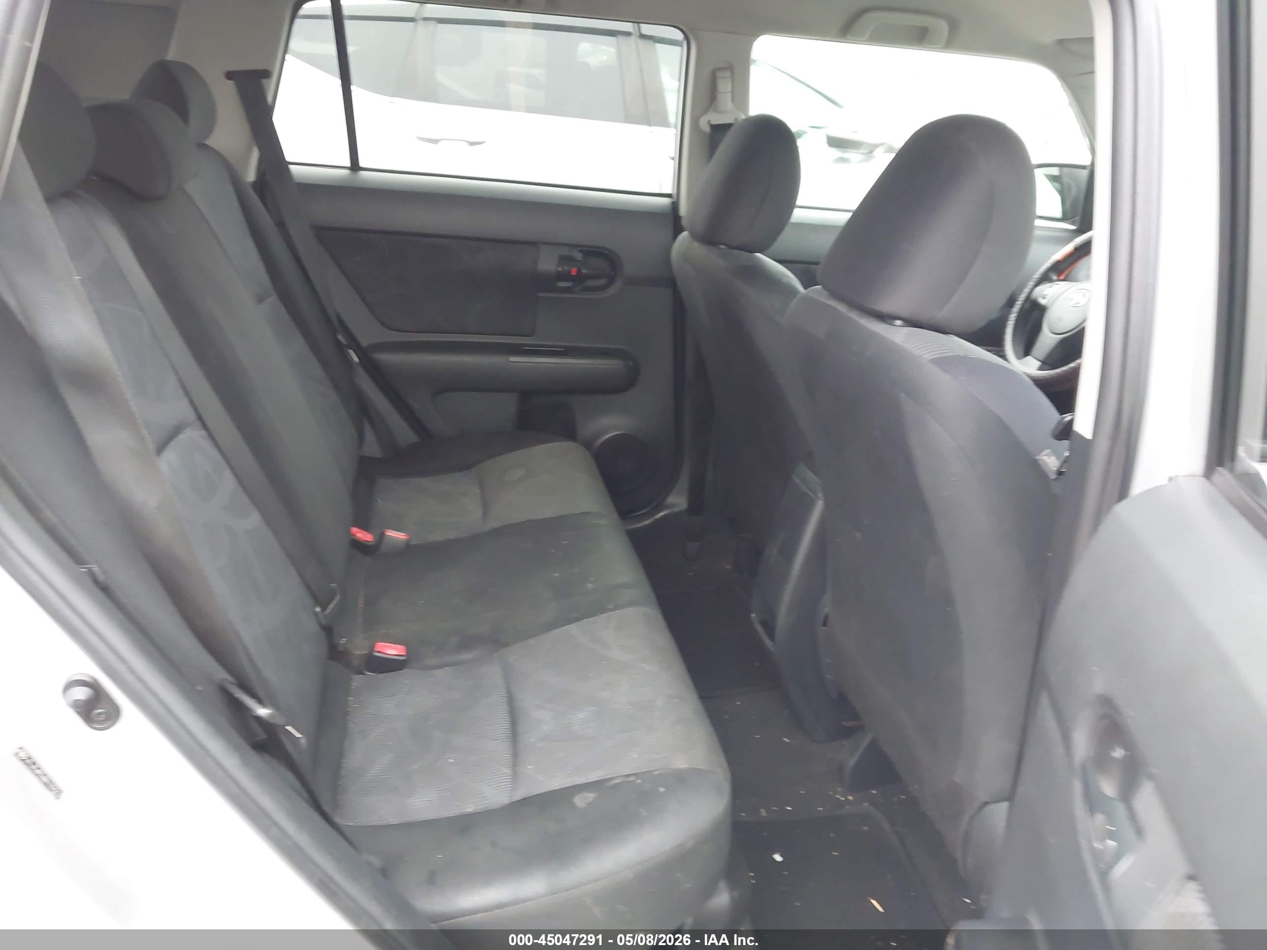 SCION XB image 8