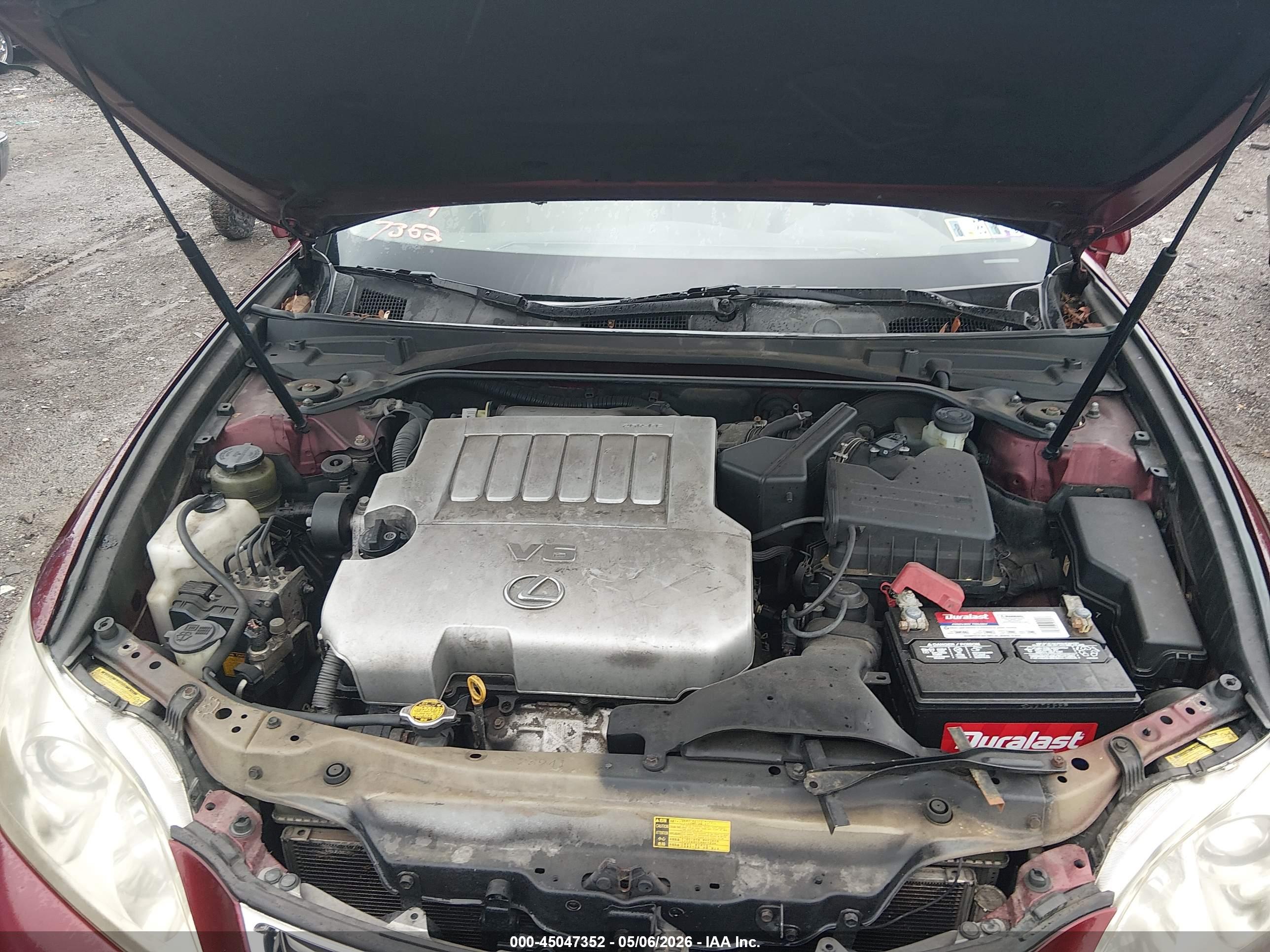LEXUS ES image 10