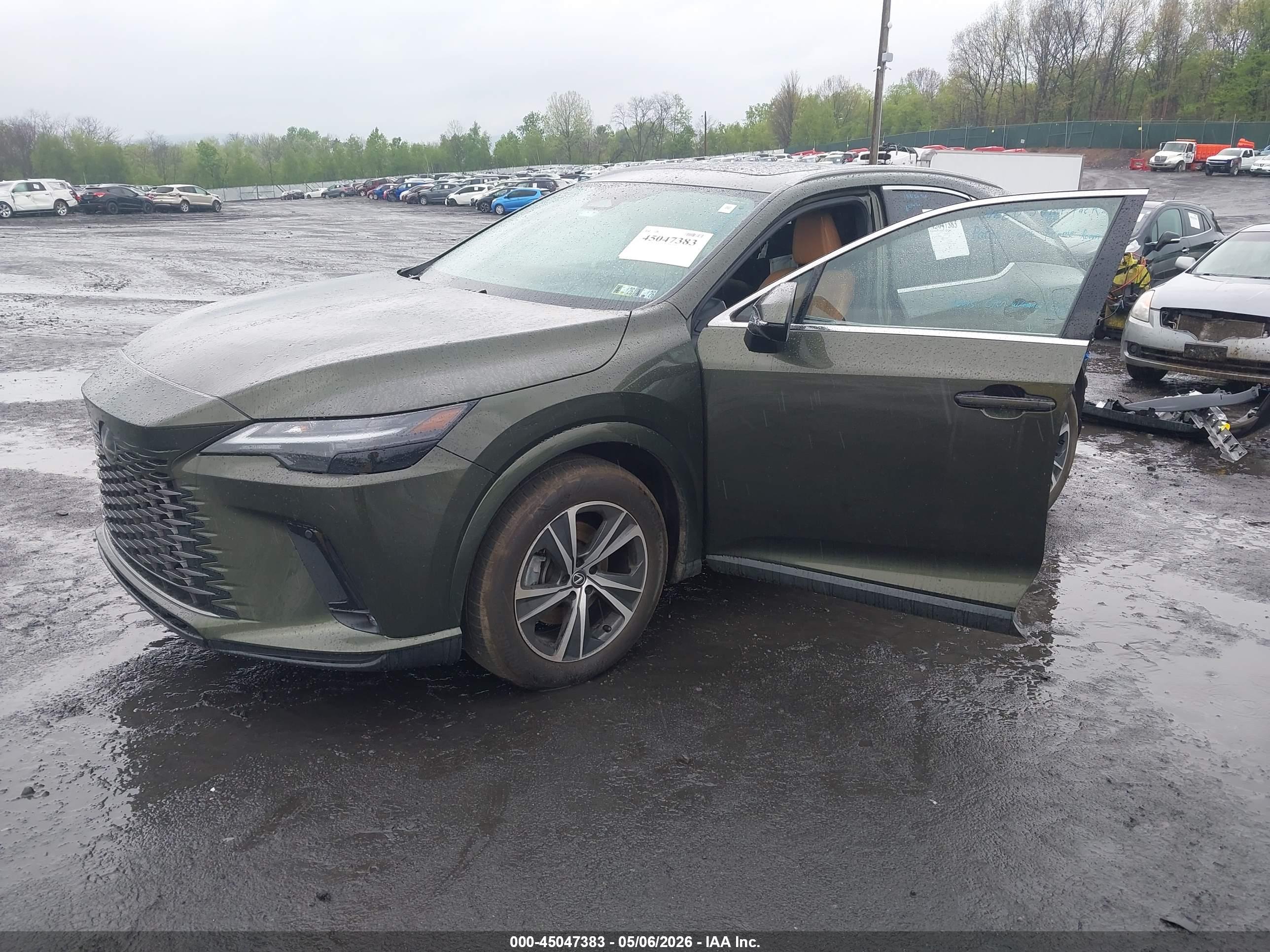 LEXUS RX image 2