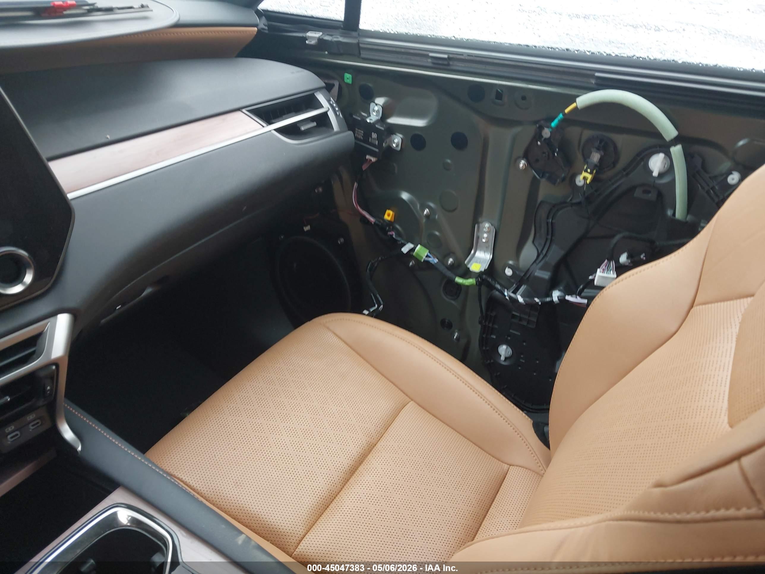 LEXUS RX image 5