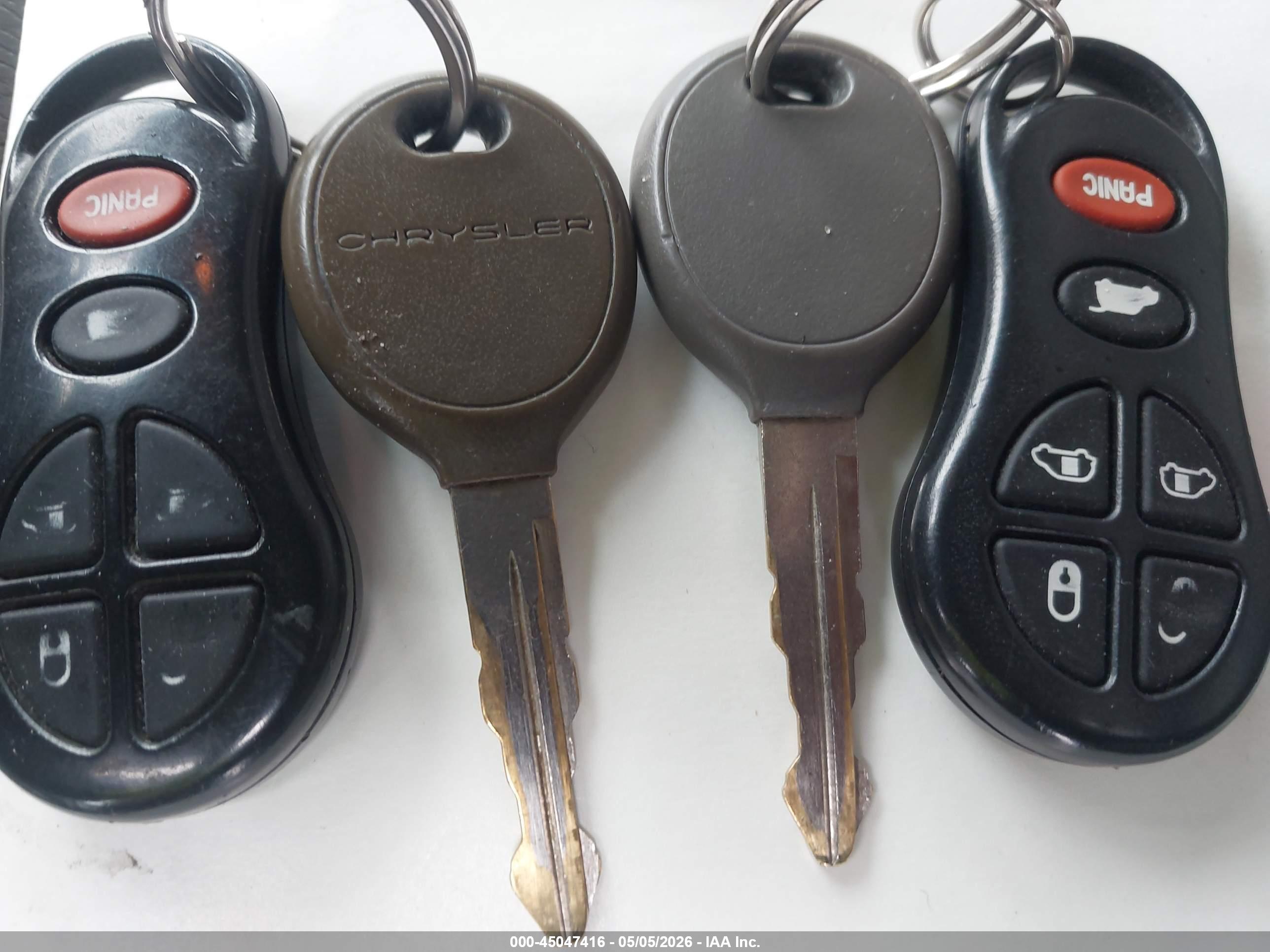 CHRYSLER TOWN image 11