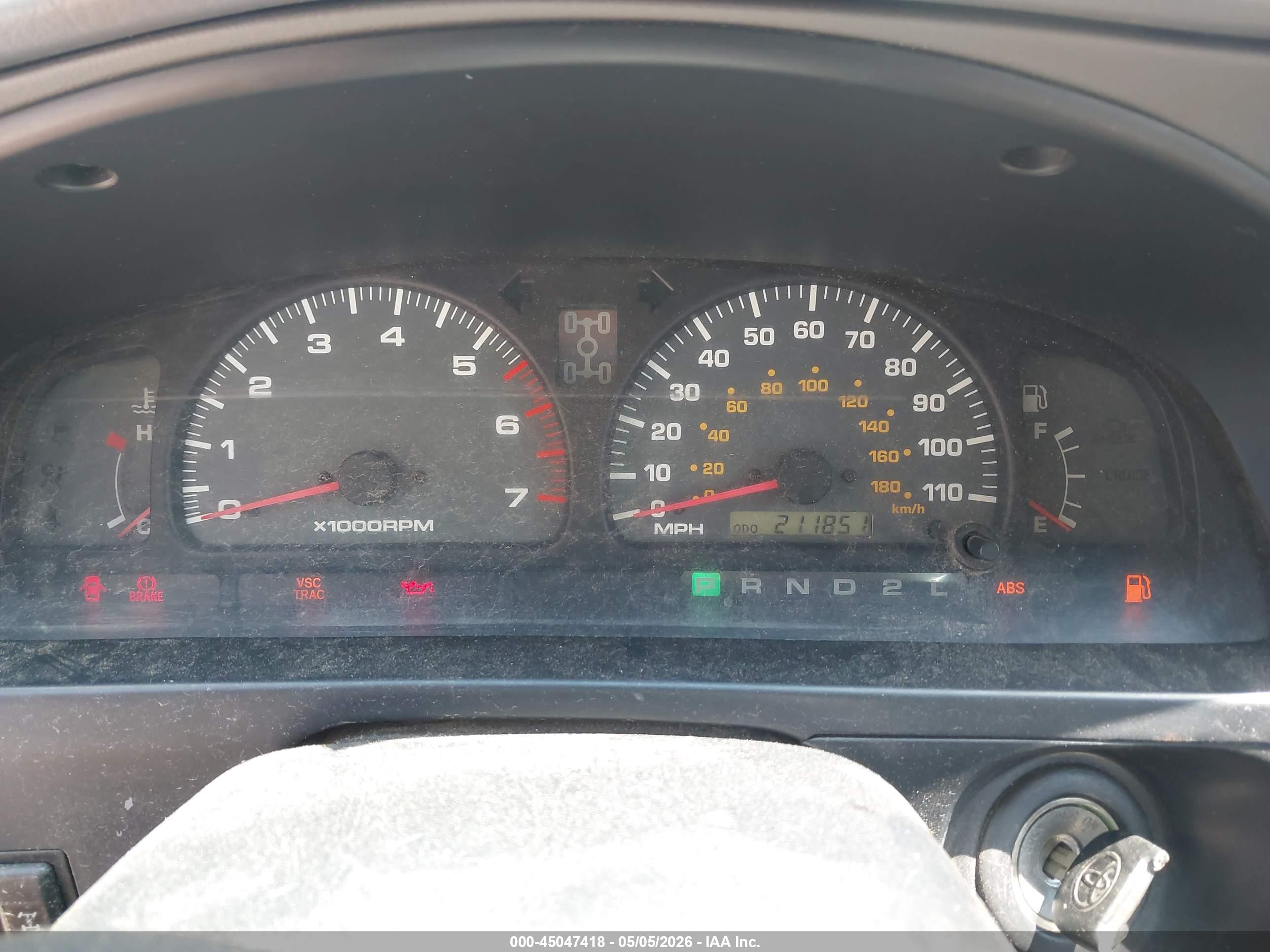 TOYOTA 4RUNNER image 7