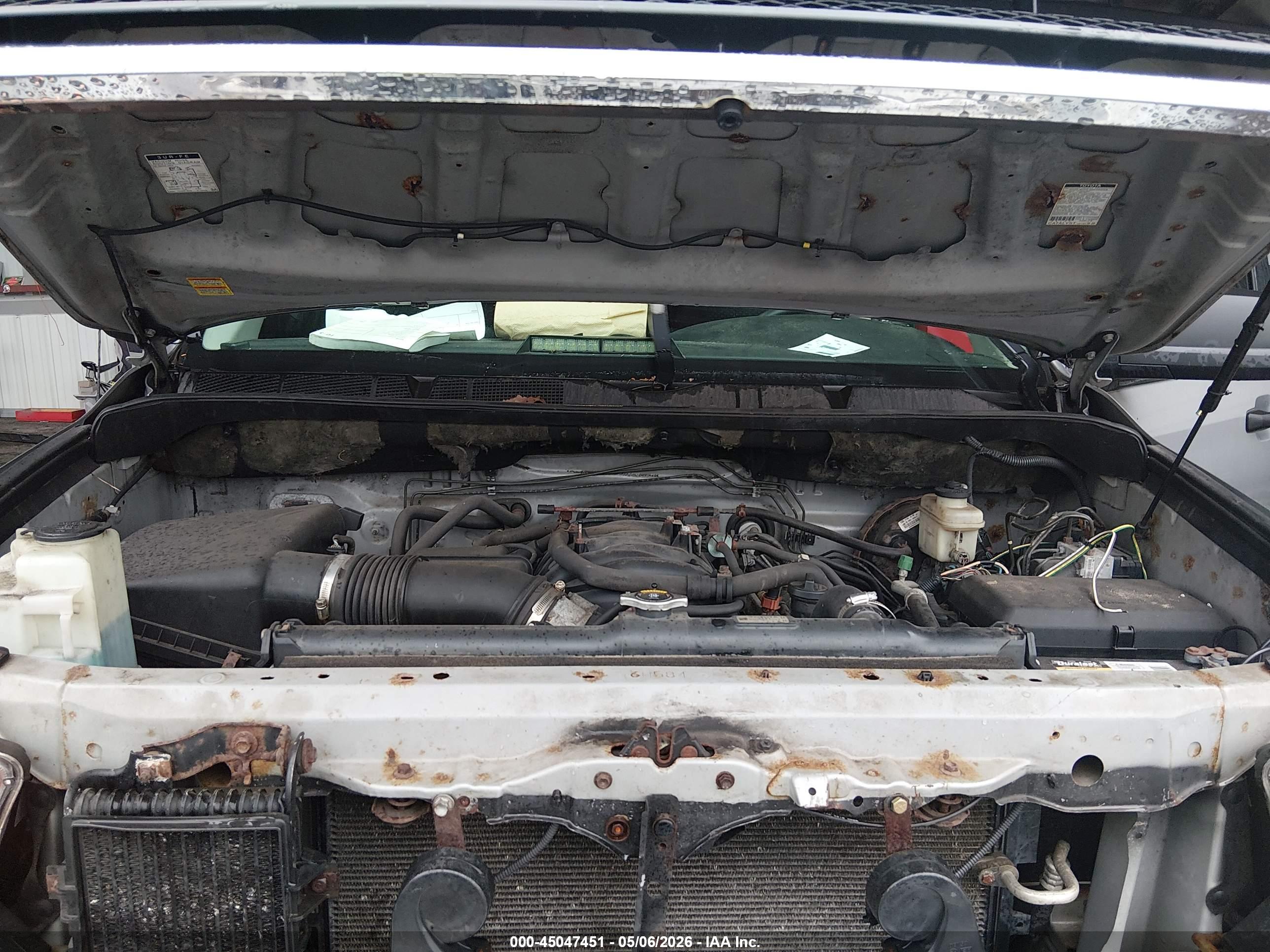 TOYOTA TUNDRA image 10