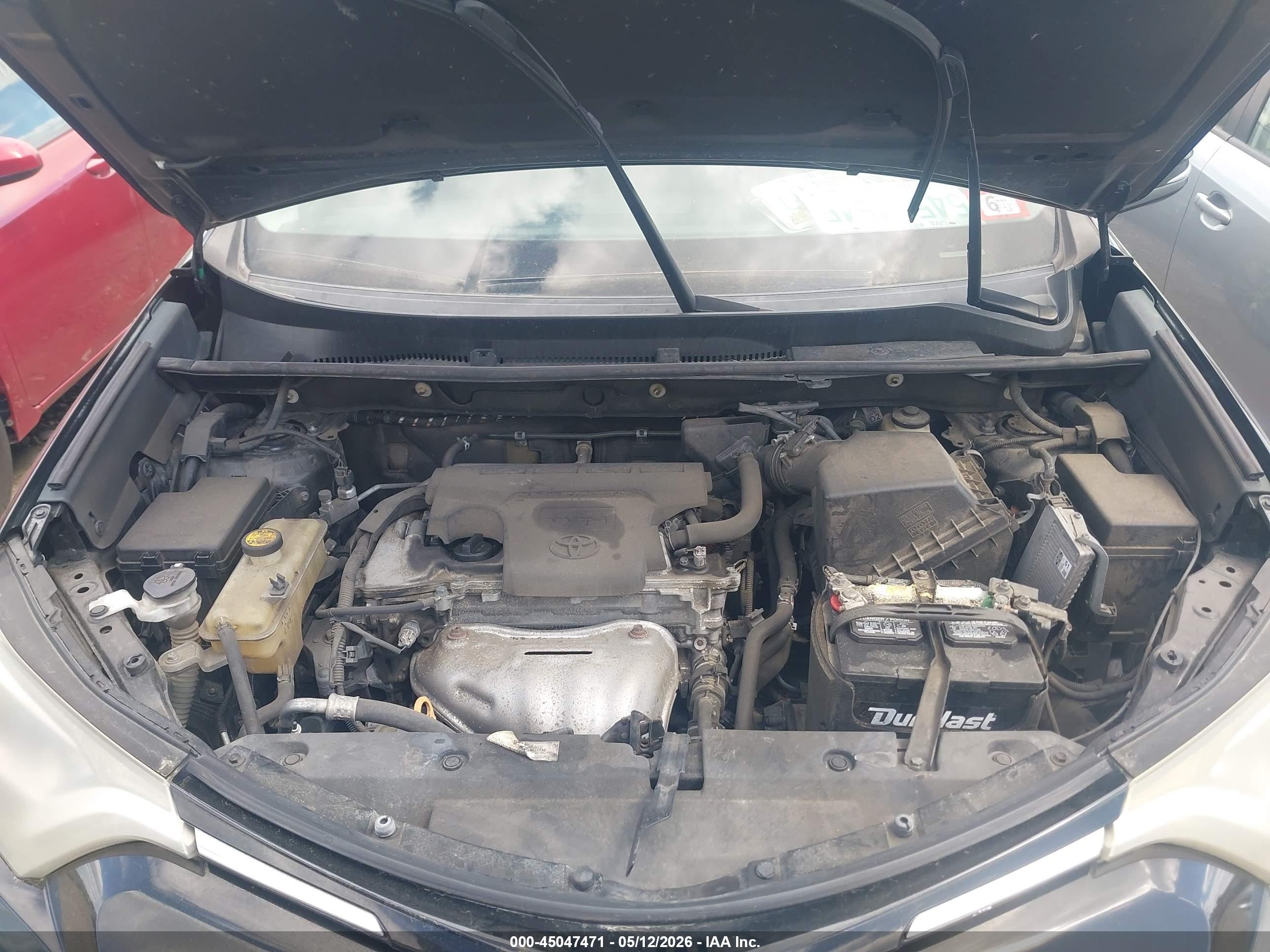 TOYOTA RAV4 image 10