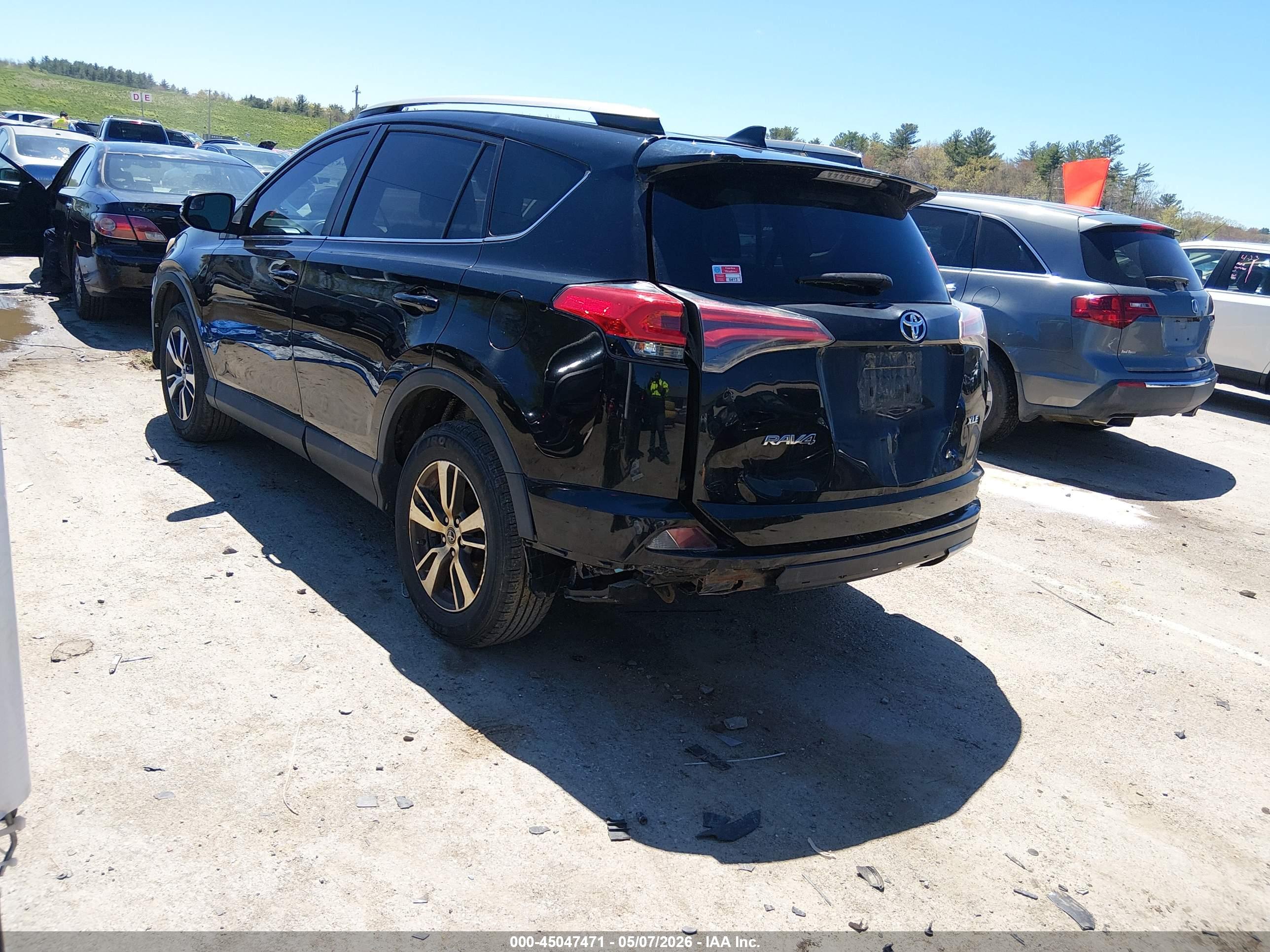 TOYOTA RAV4 image 3