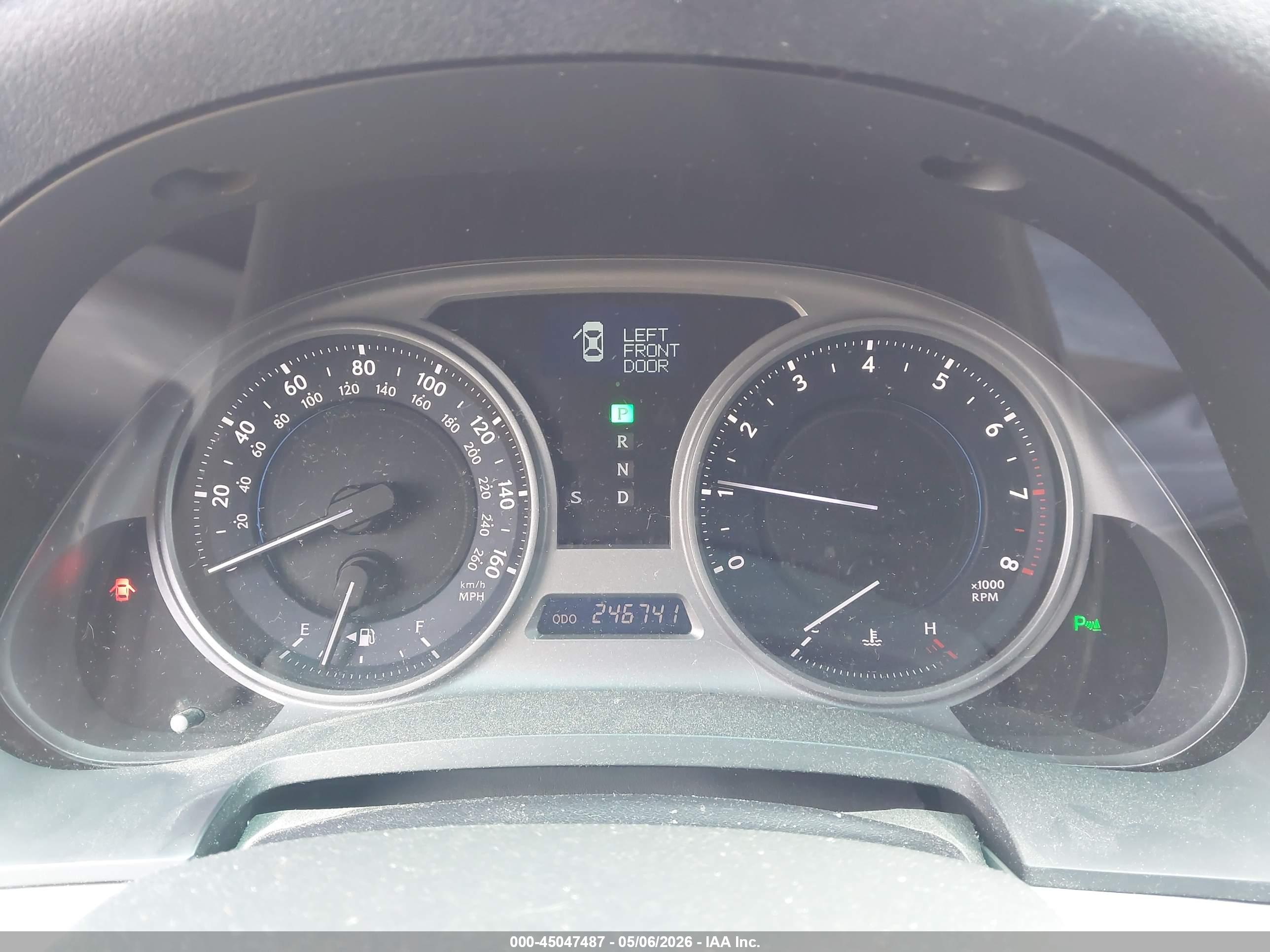 LEXUS IS image 7