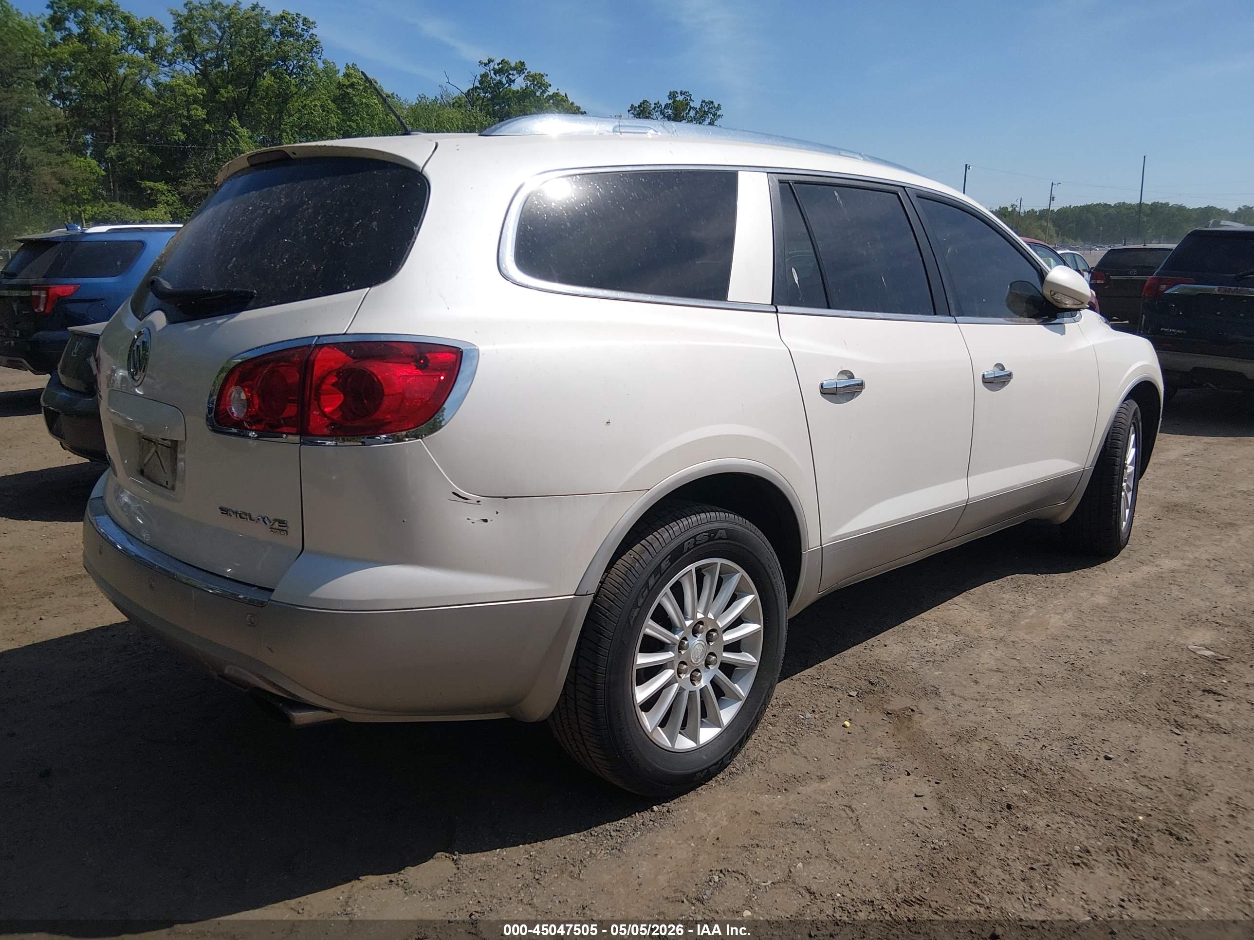 BUICK ENCLAVE image 4