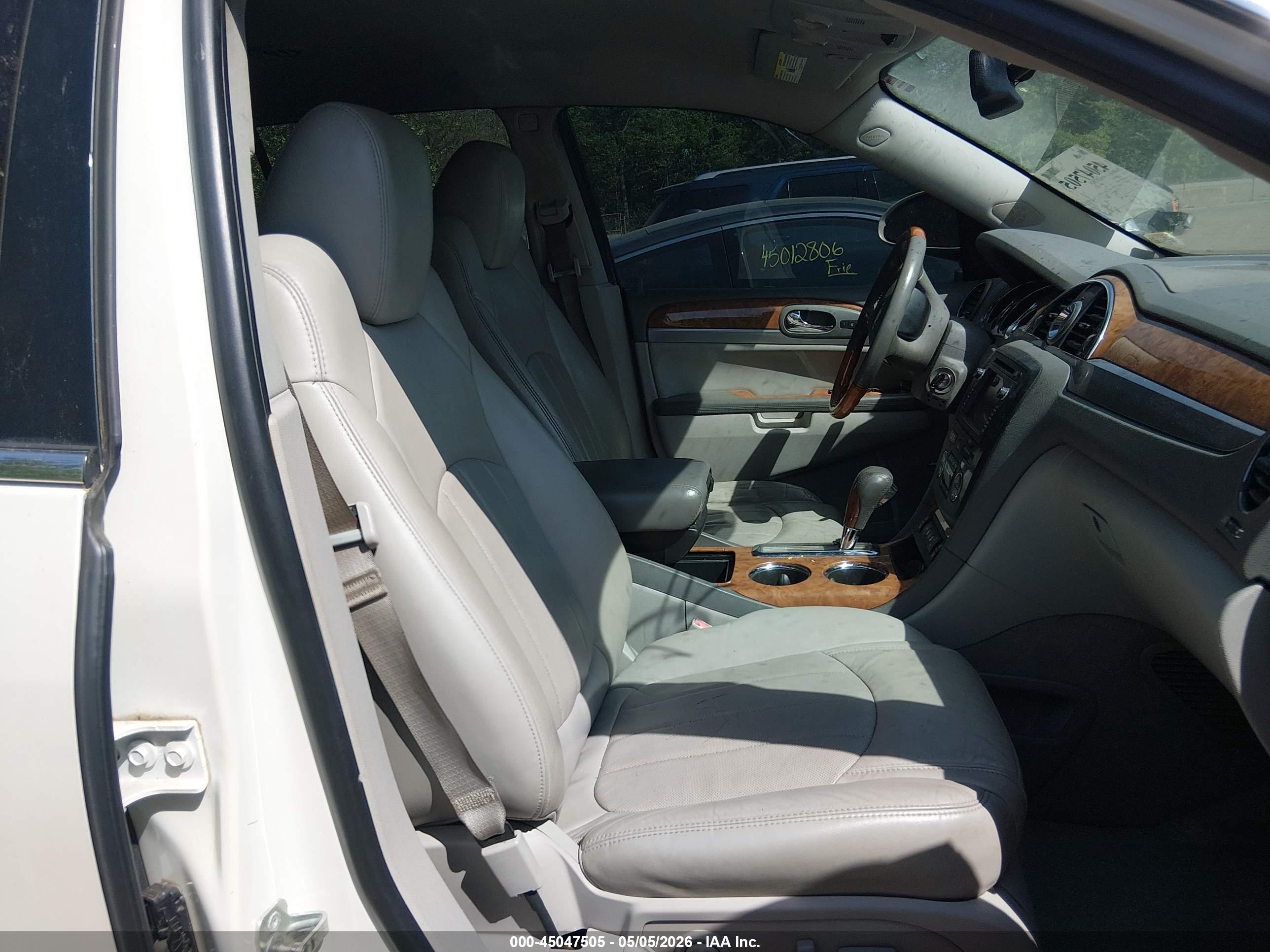 BUICK ENCLAVE image 5