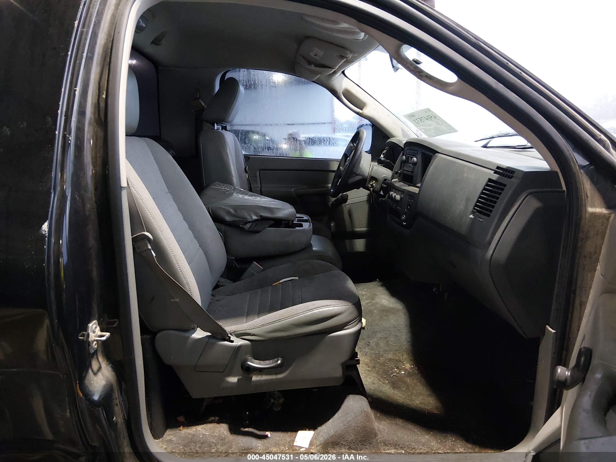 DODGE RAM image 5