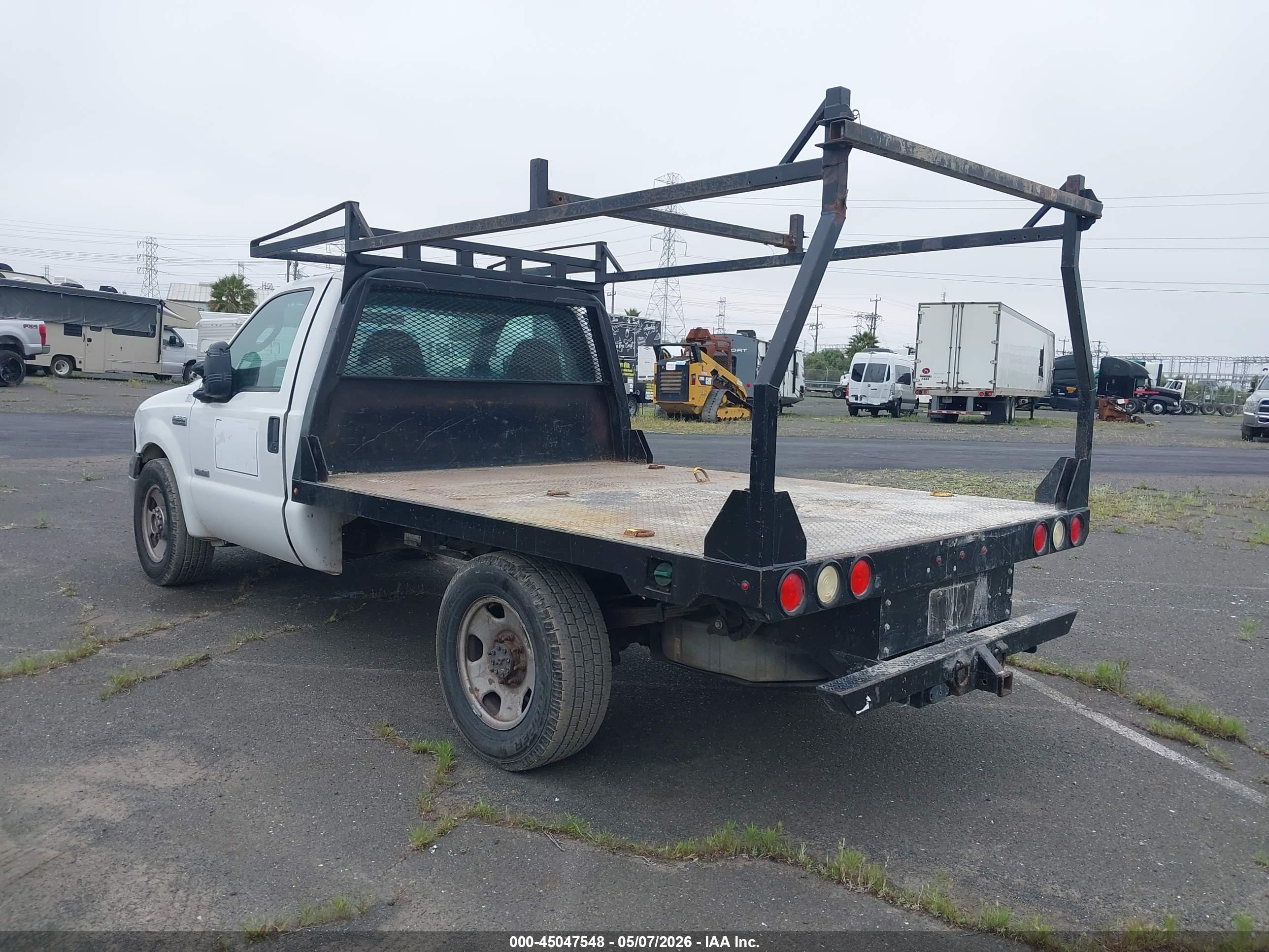 FORD SUPER image 3