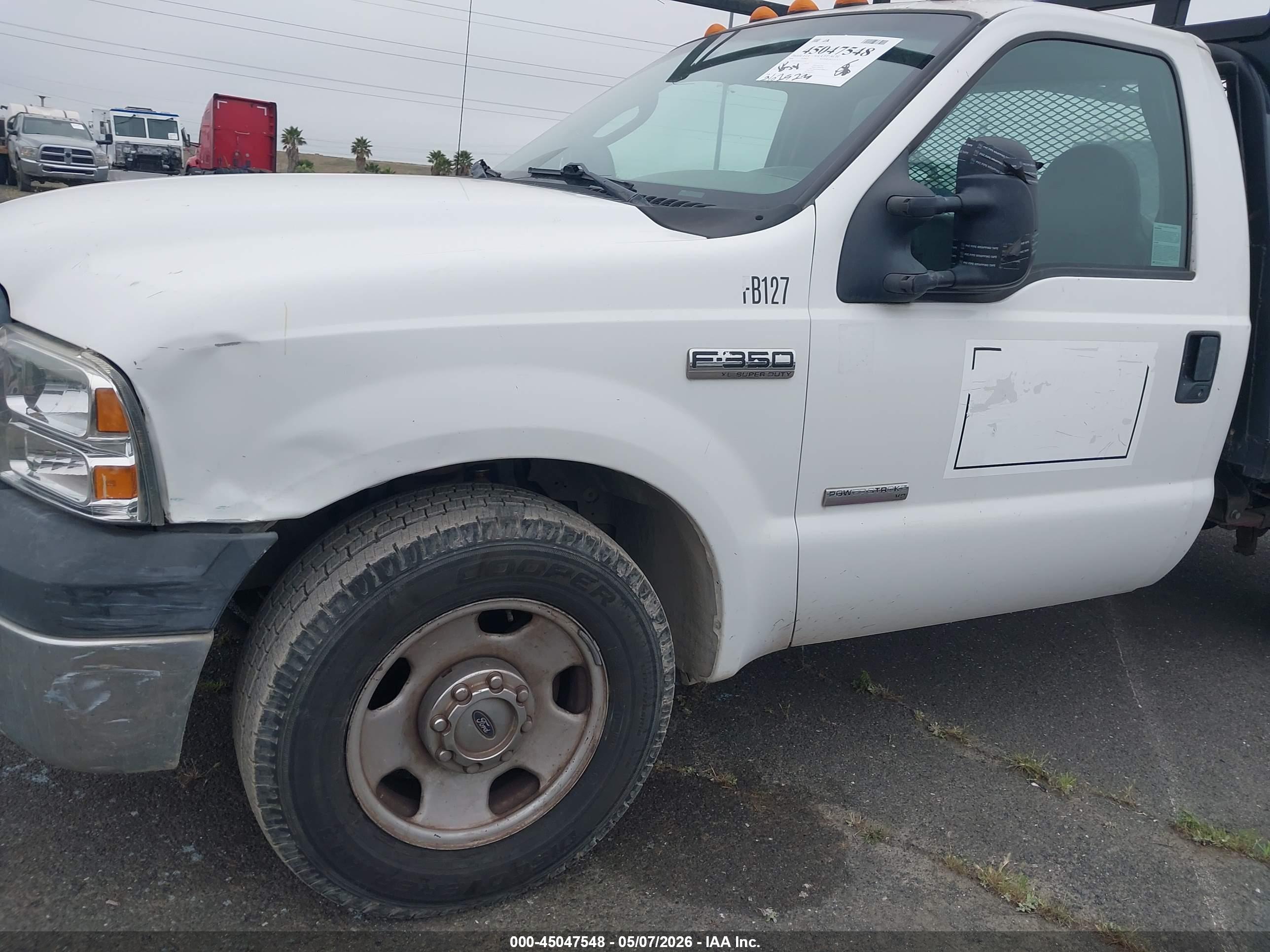 FORD SUPER image 6