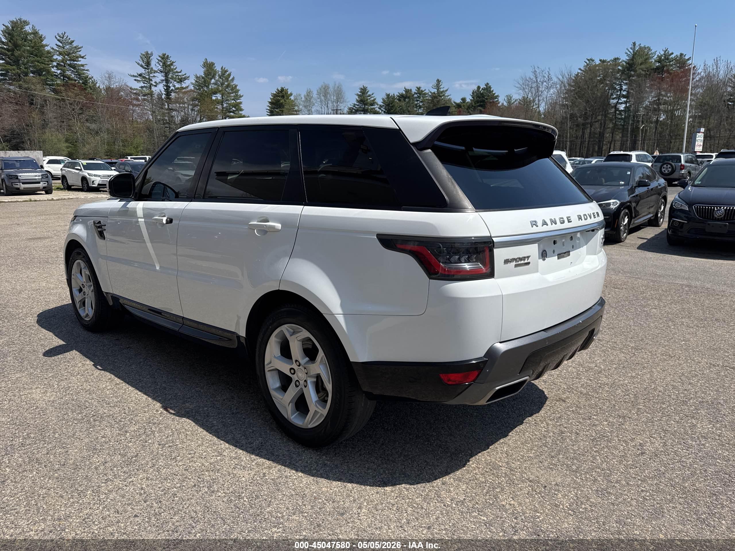 LAND ROVER image 3