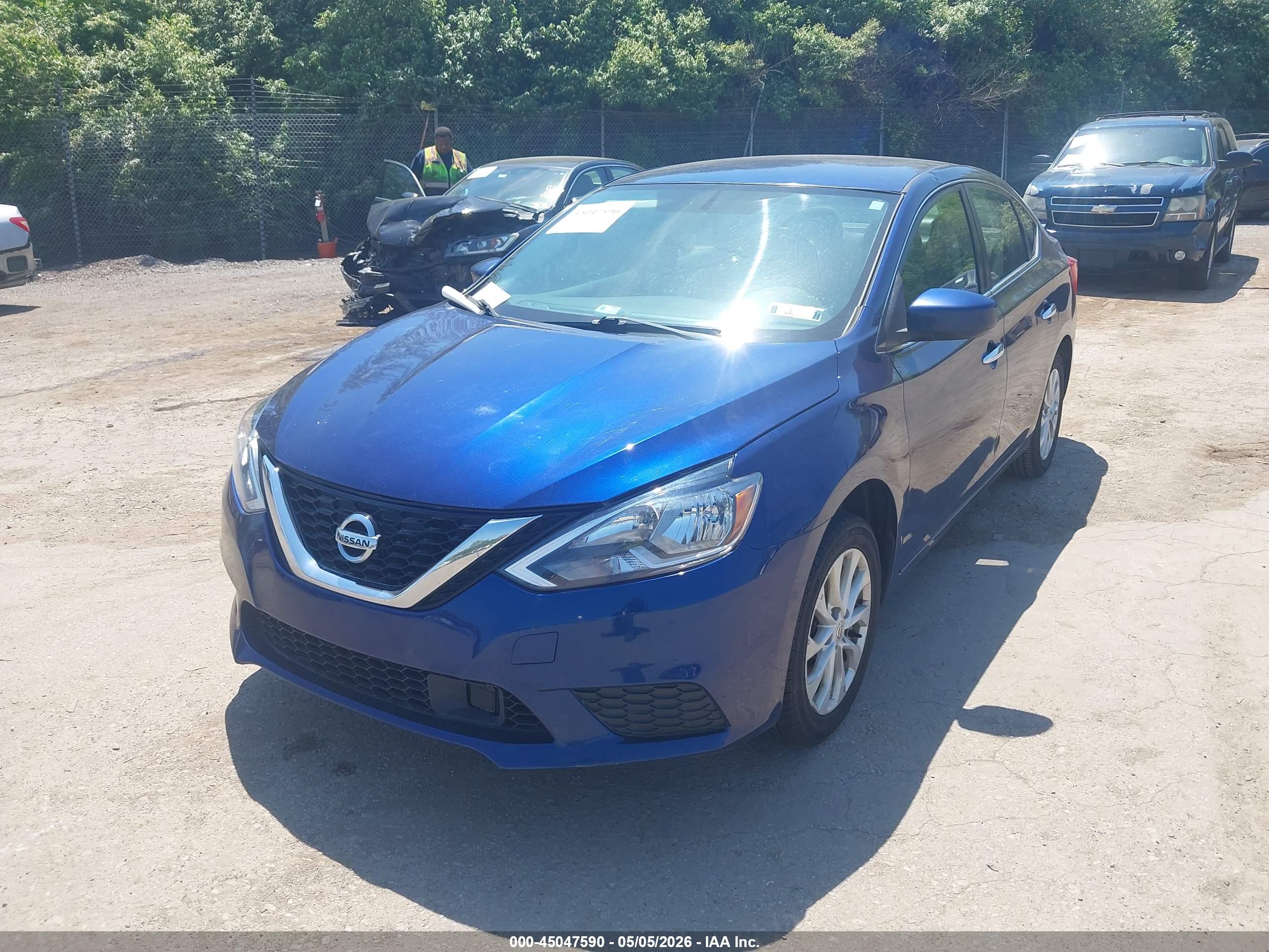 NISSAN SENTRA image 2