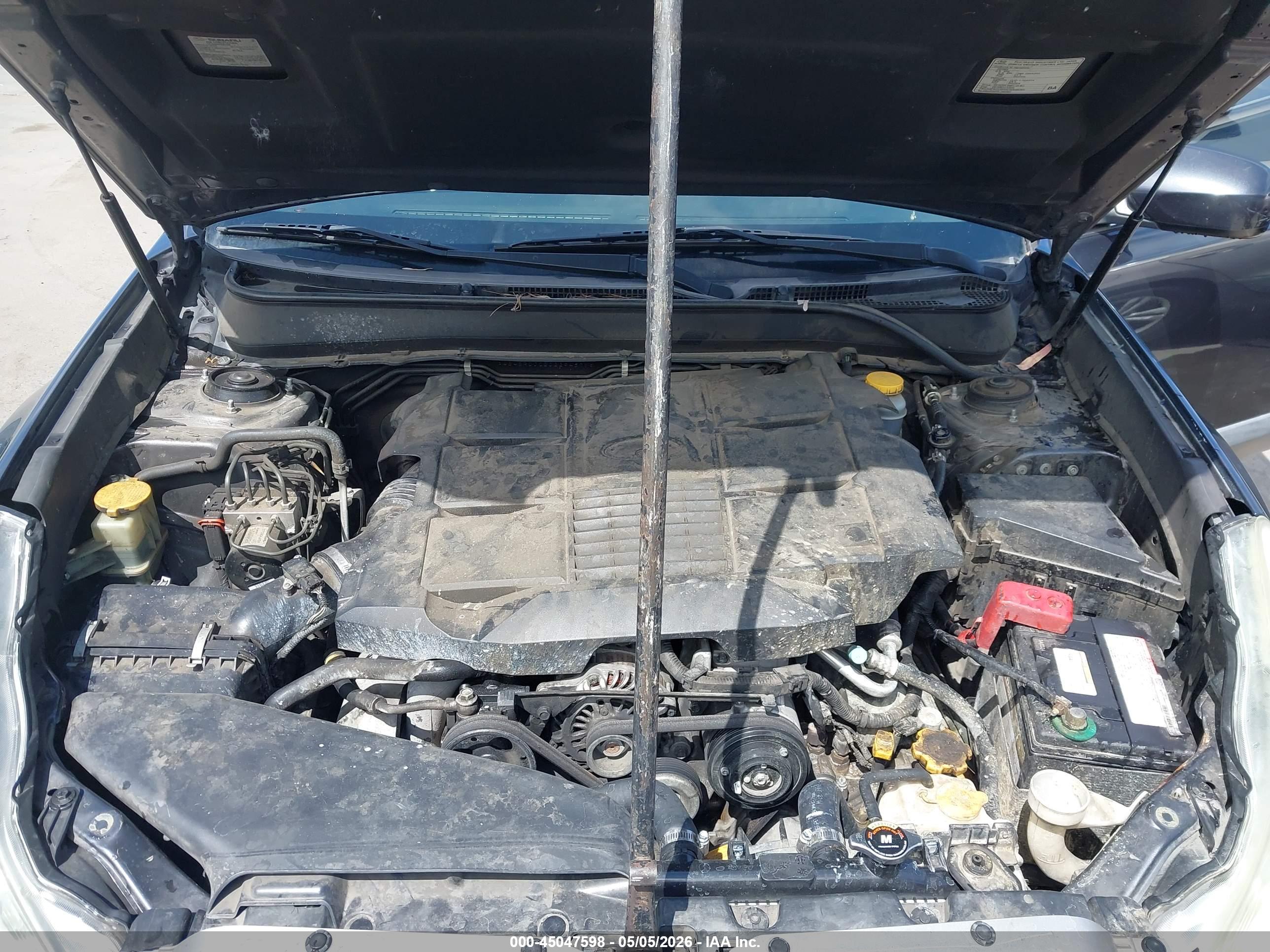 SUBARU OUTBACK image 10
