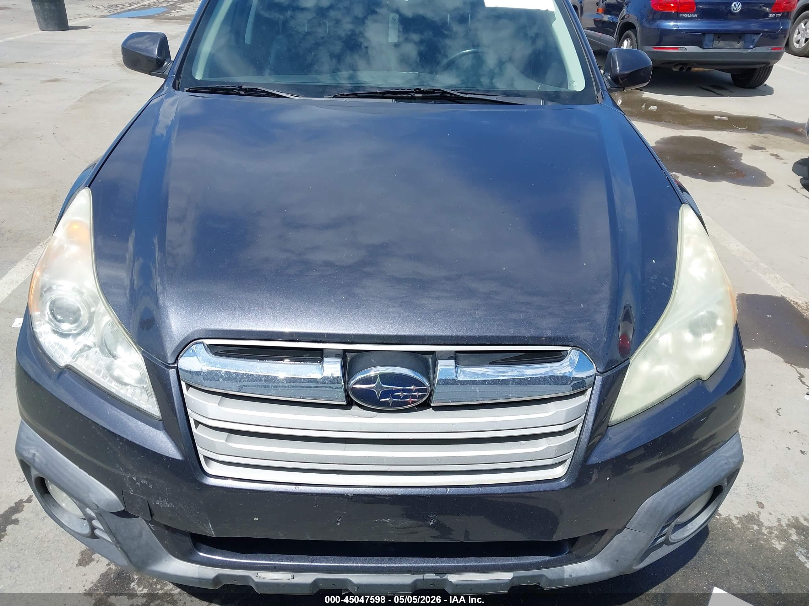 SUBARU OUTBACK image 6