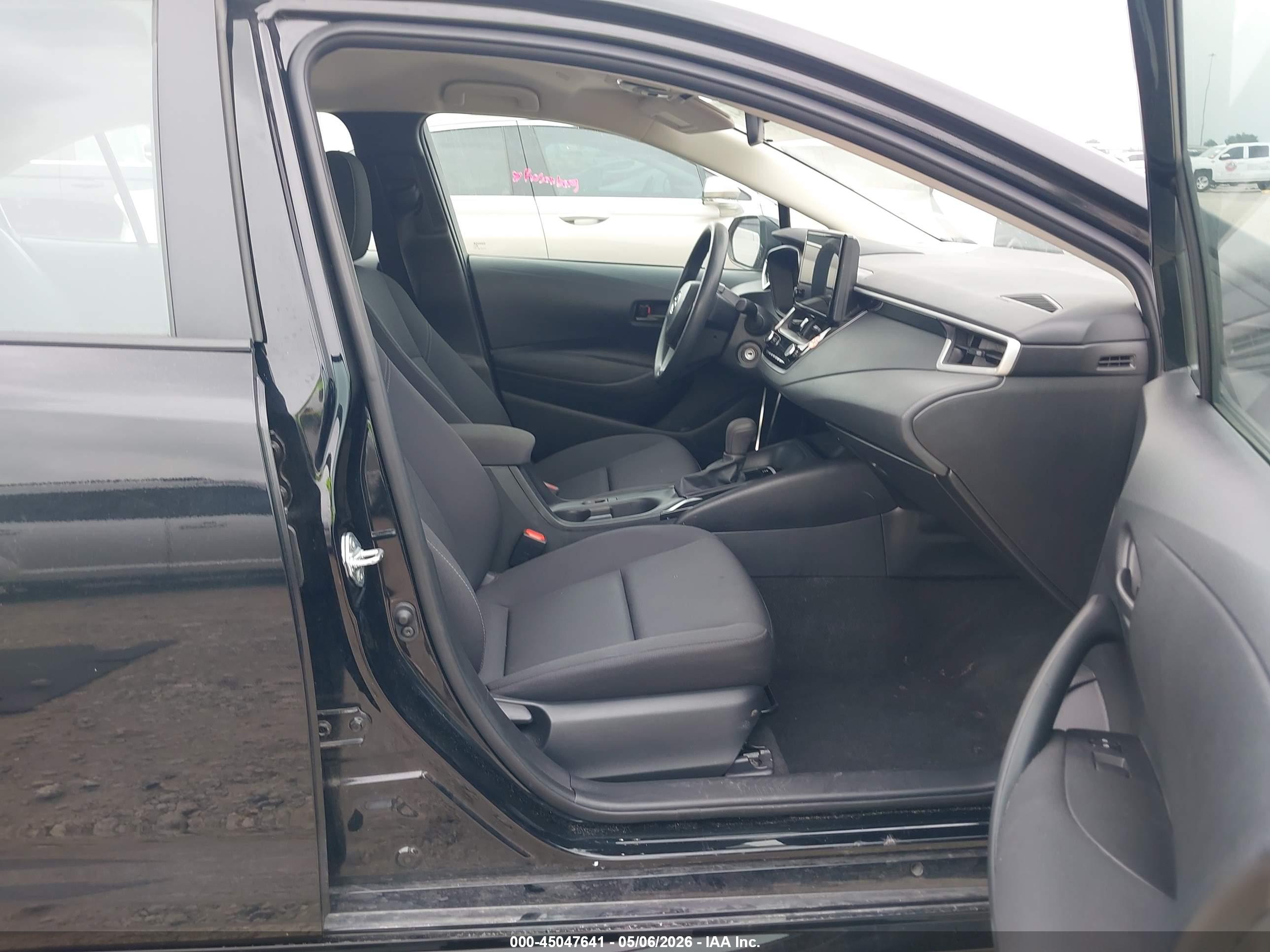 TOYOTA COROLLA image 5