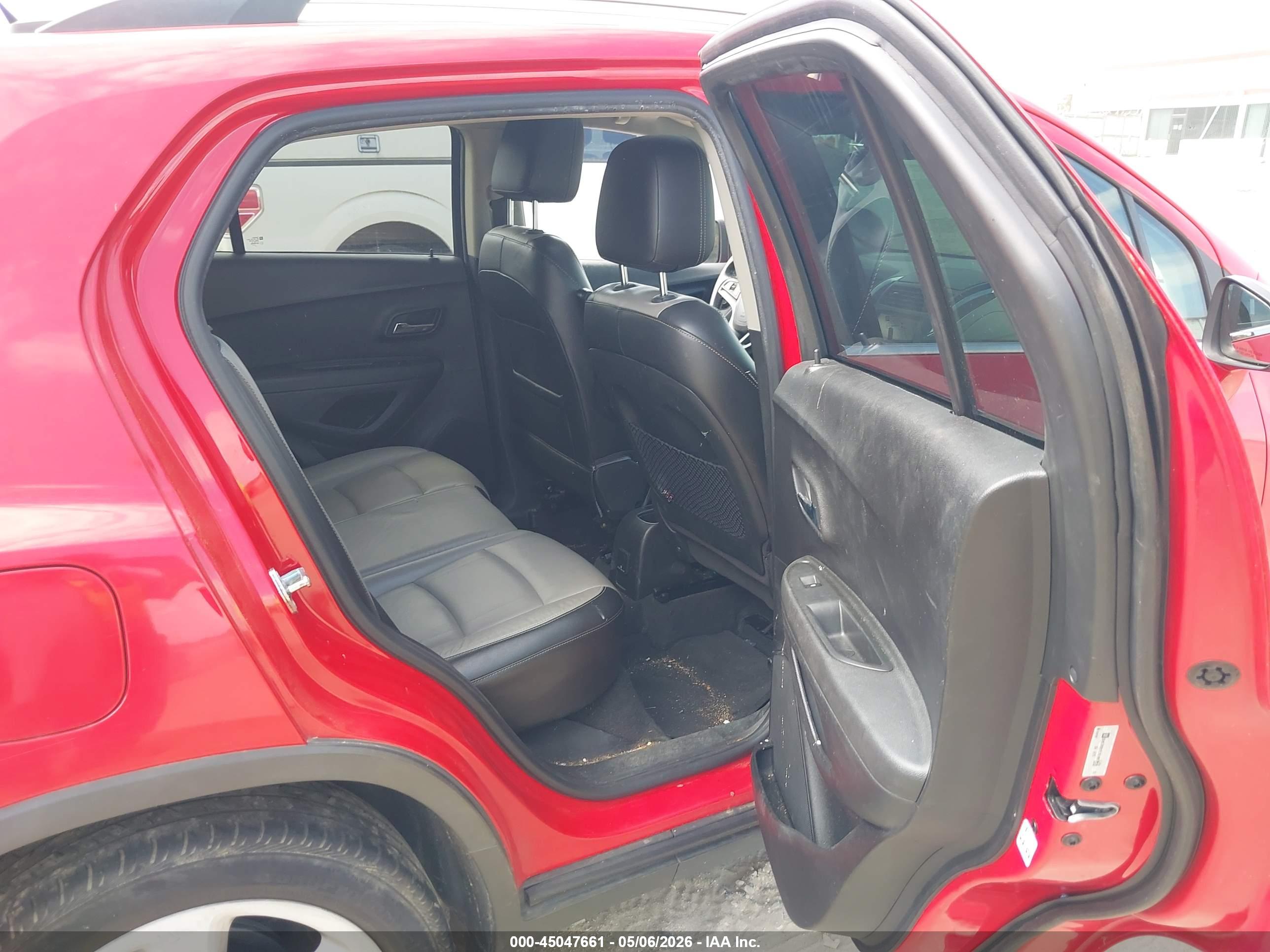 CHEVROLET TRAX image 8