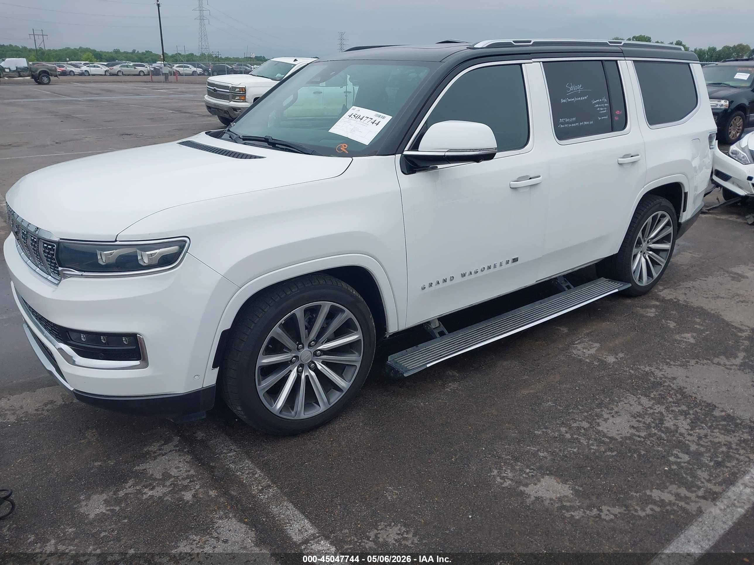 JEEP GRAND image 2