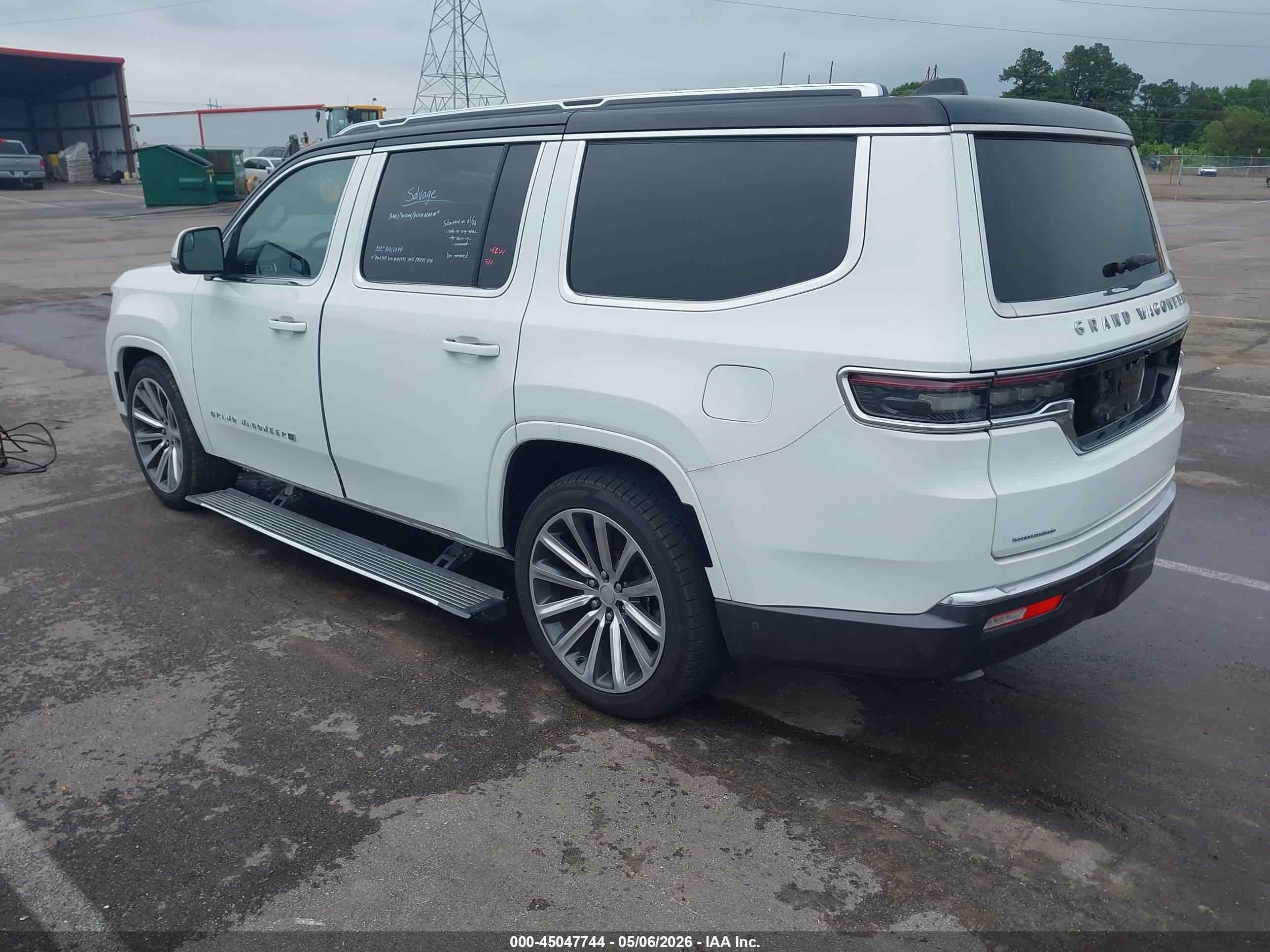 JEEP GRAND image 3